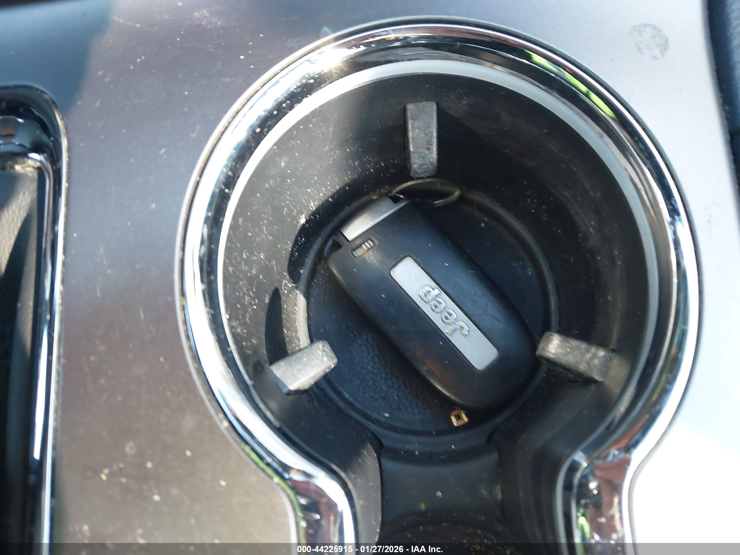 JEEP GRAND image 11