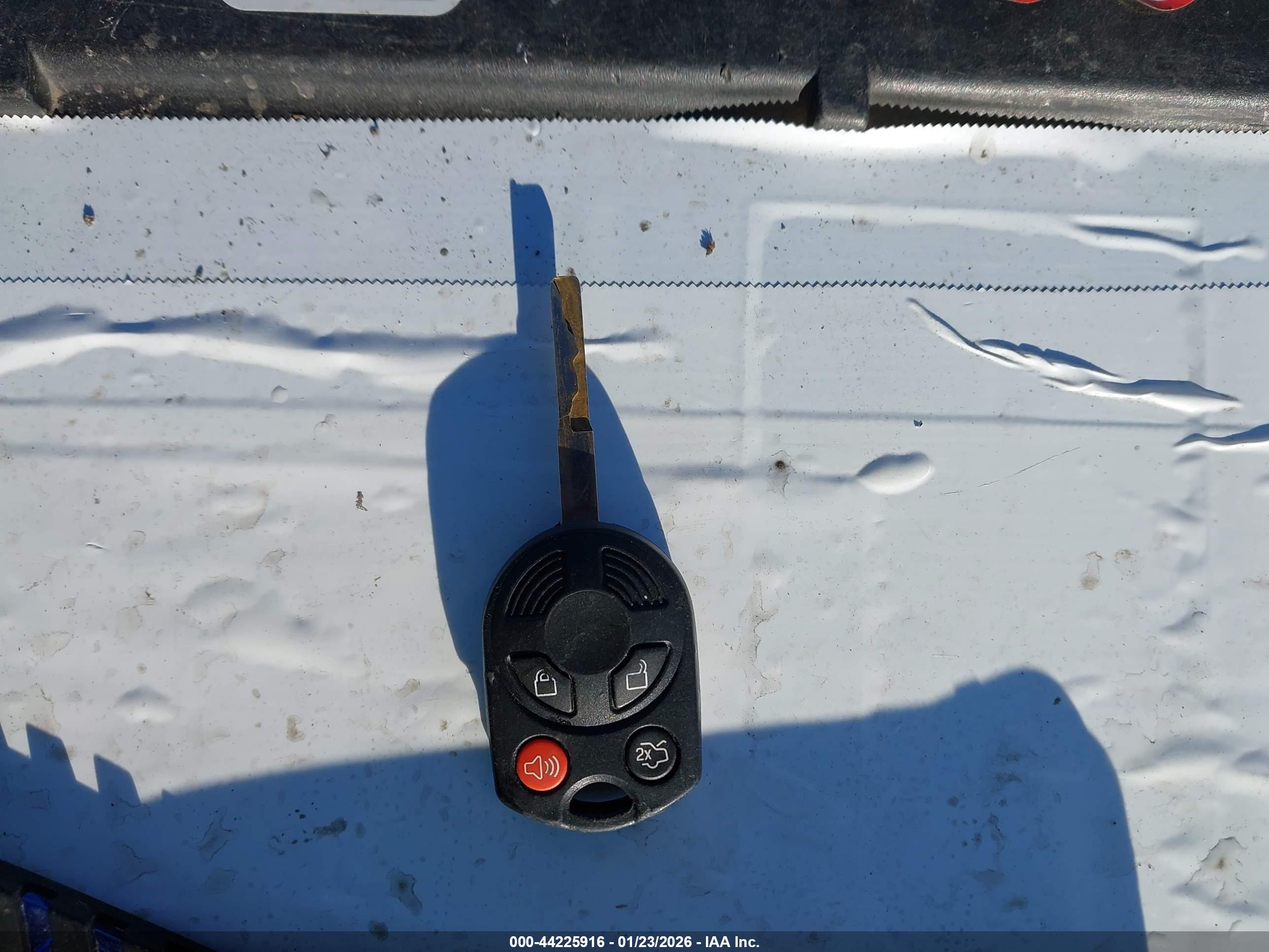 FORD ESCAPE image 11