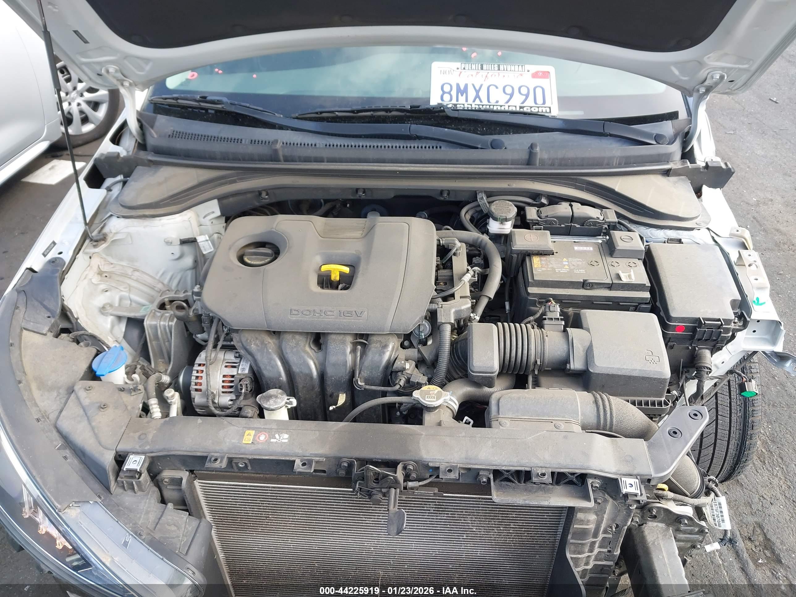 HYUNDAI ELANTRA image 10