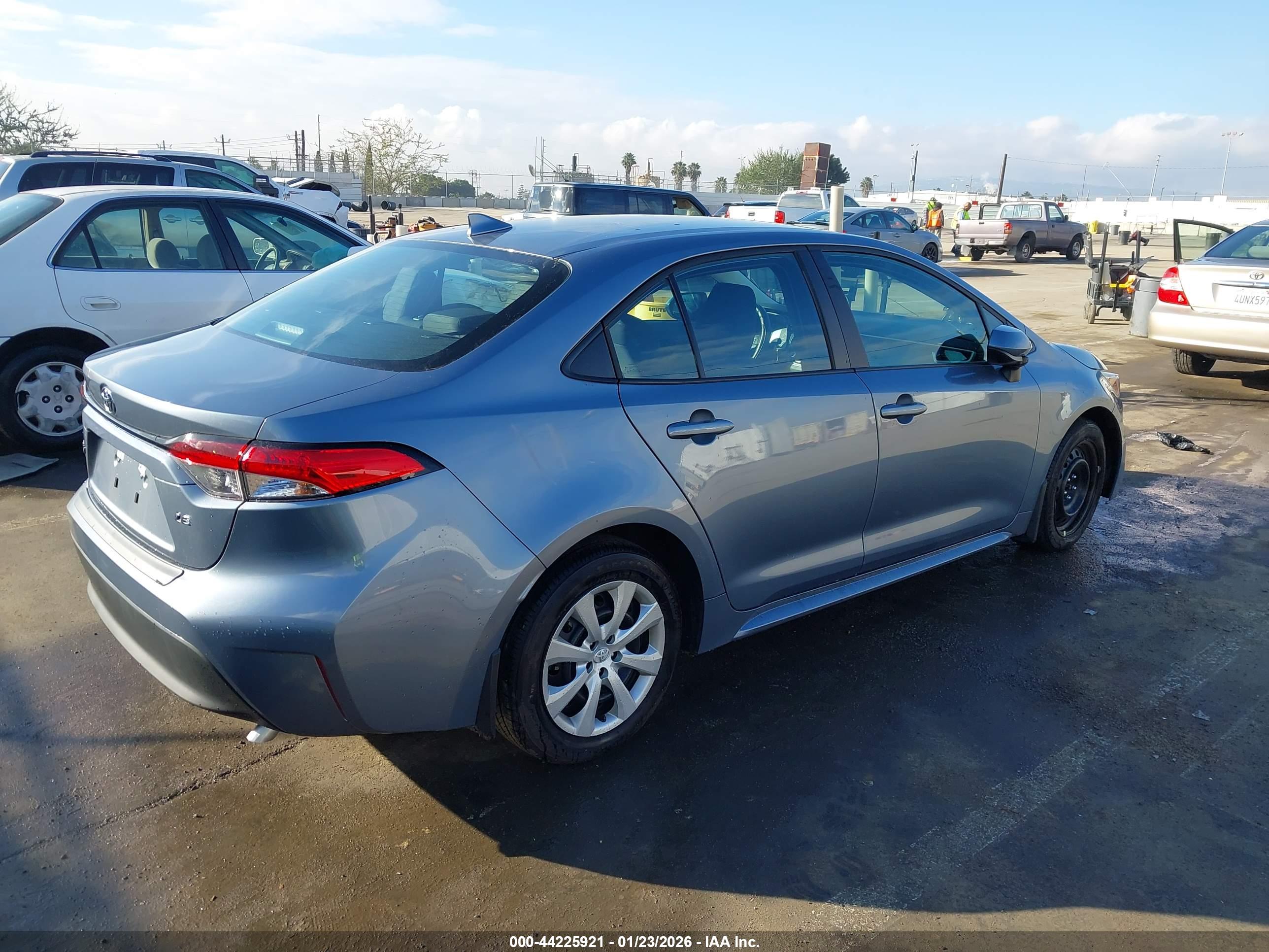 TOYOTA COROLLA image 4