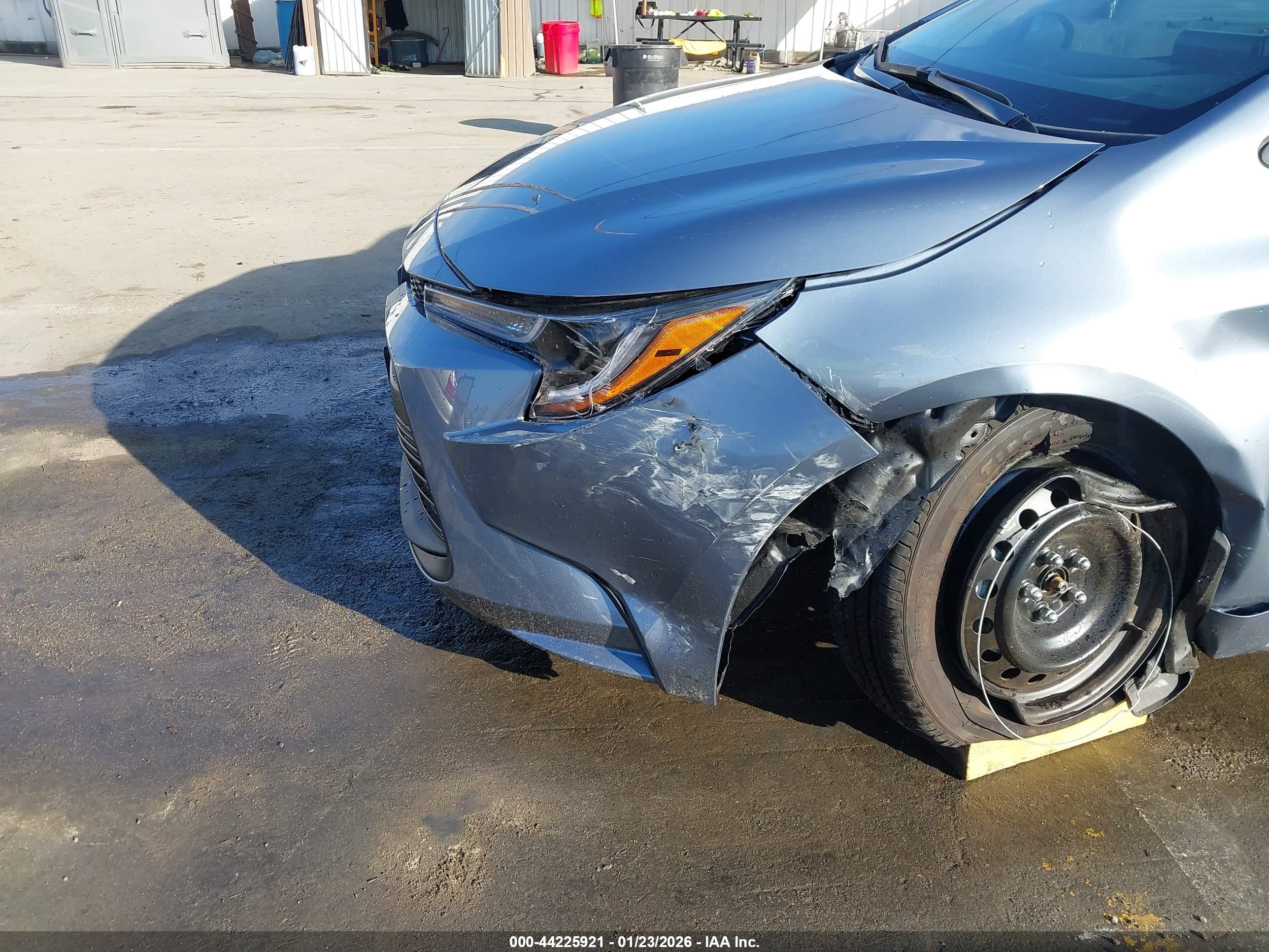 TOYOTA COROLLA image 6