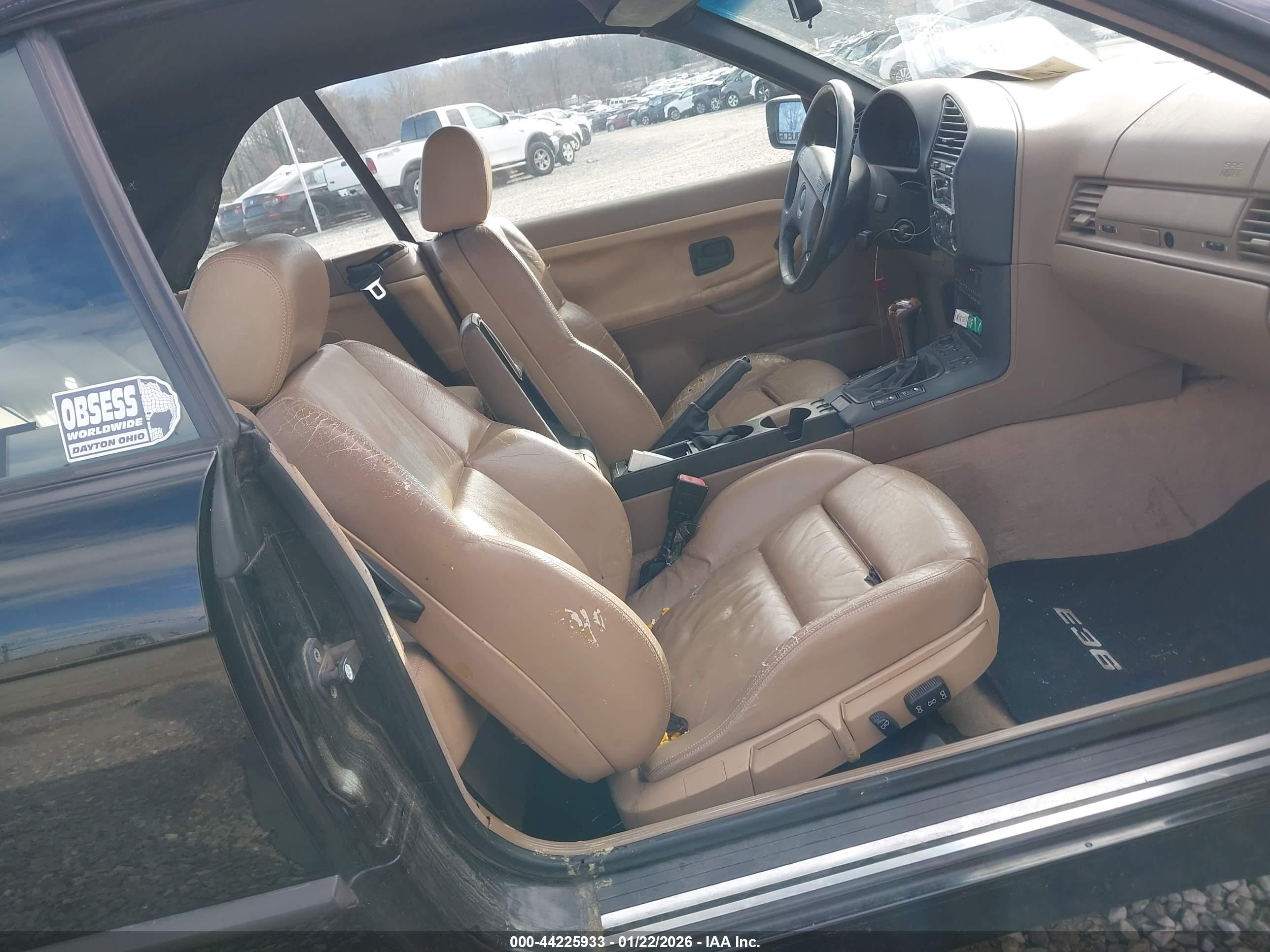 BMW 325 image 5