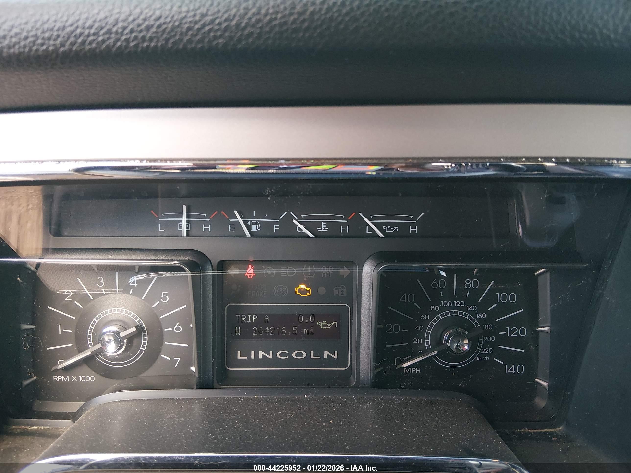 LINCOLN NAVIGATOR image 7