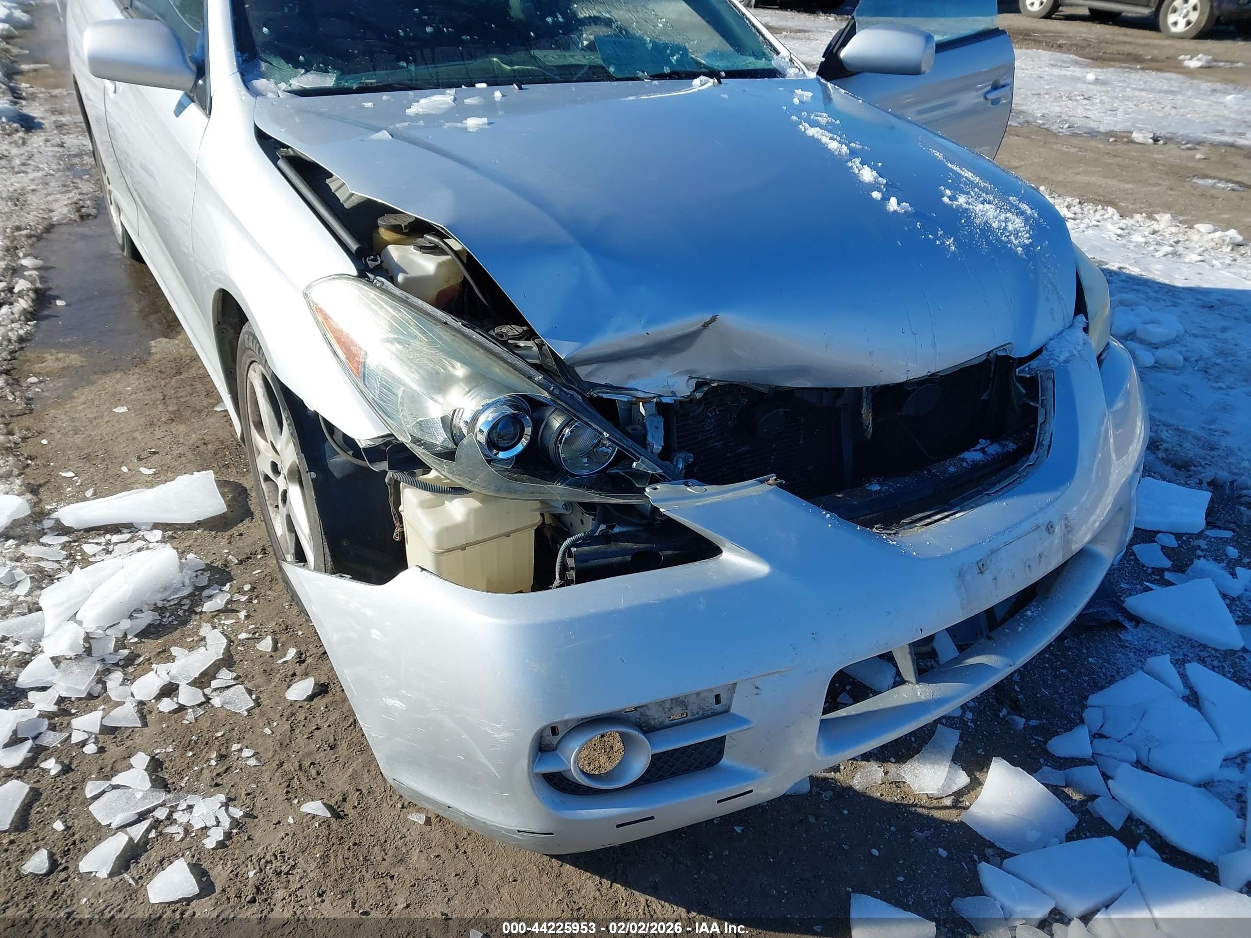 TOYOTA CAMRY image 6
