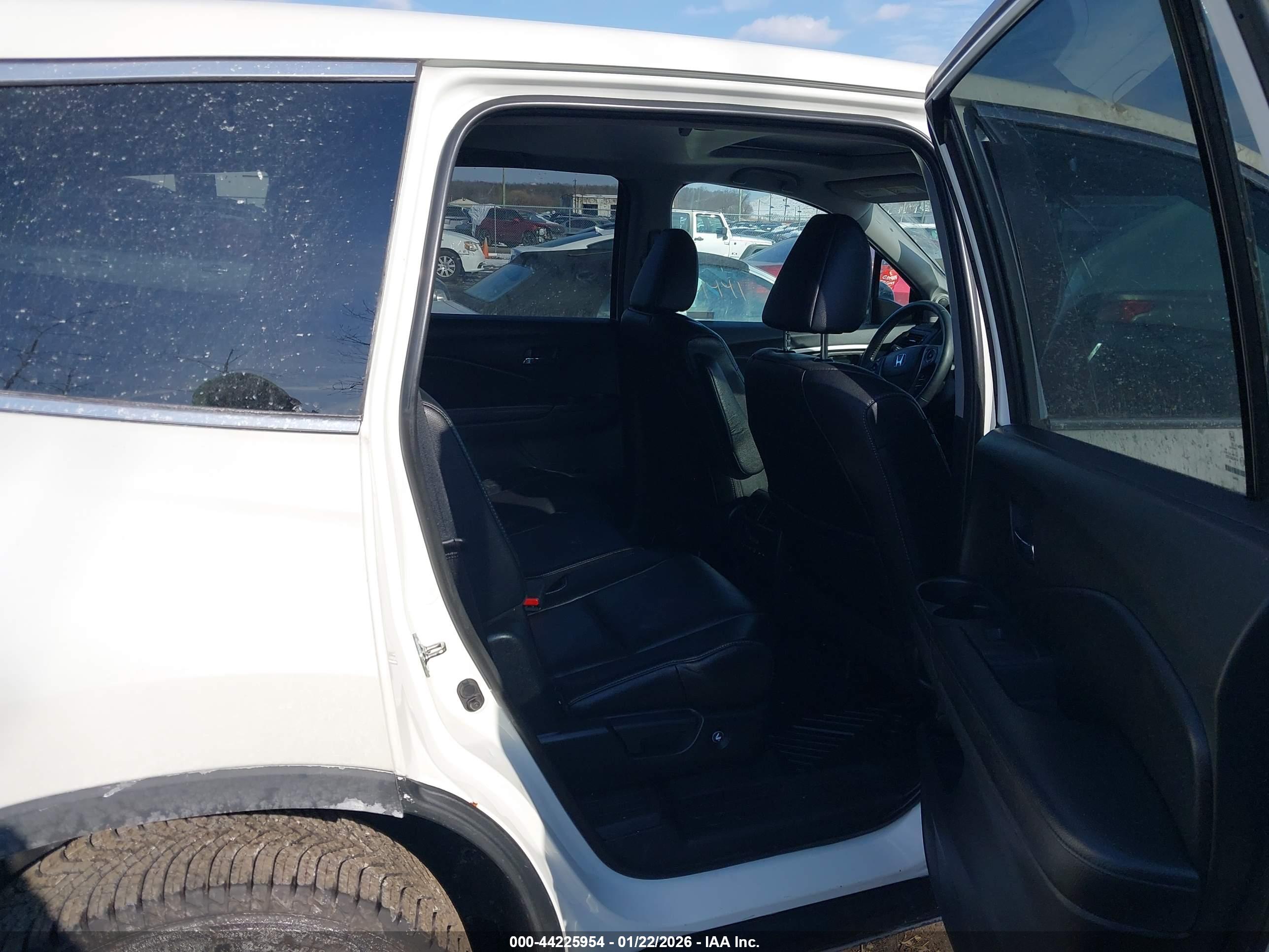 HONDA PILOT image 8