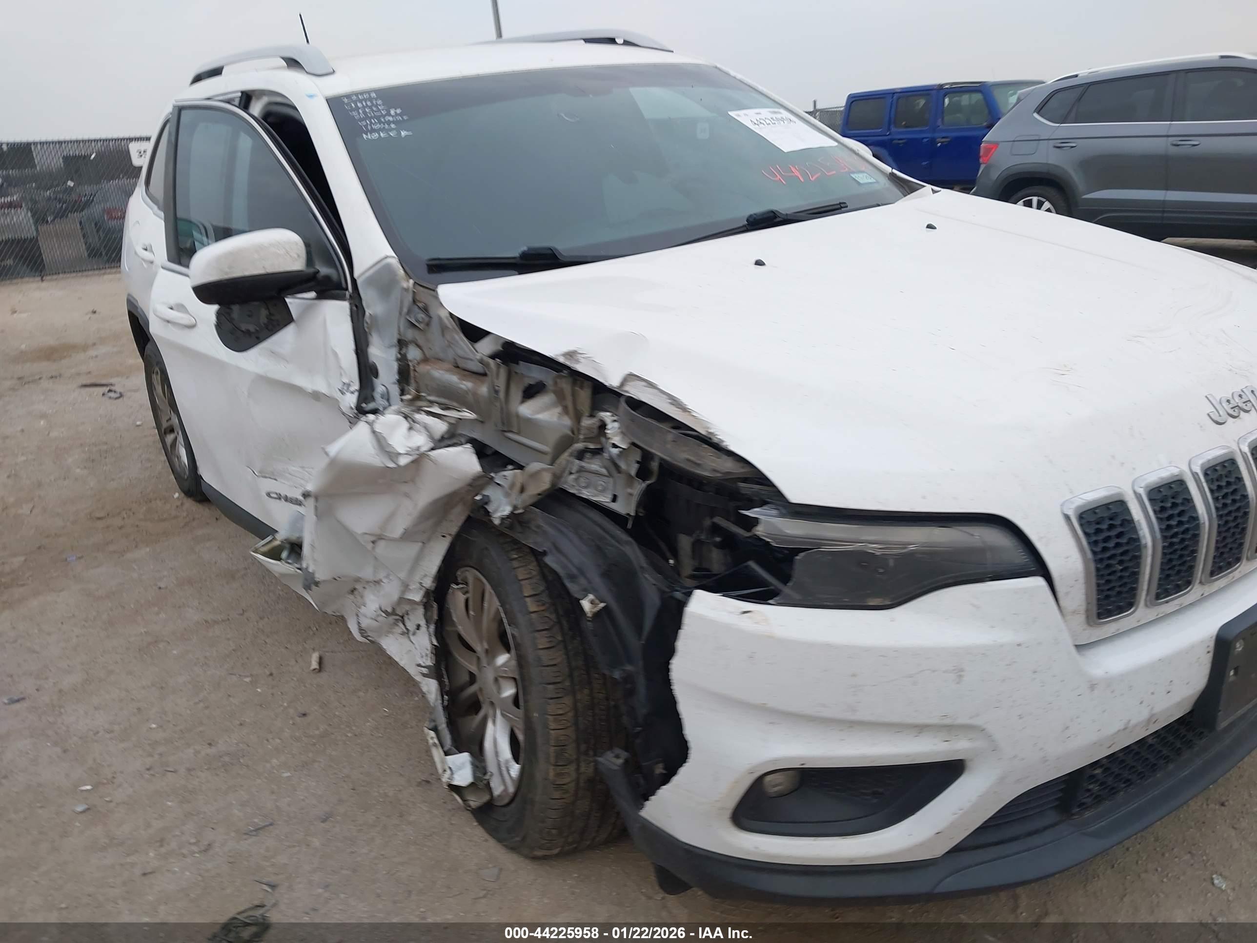JEEP CHEROKEE image 6