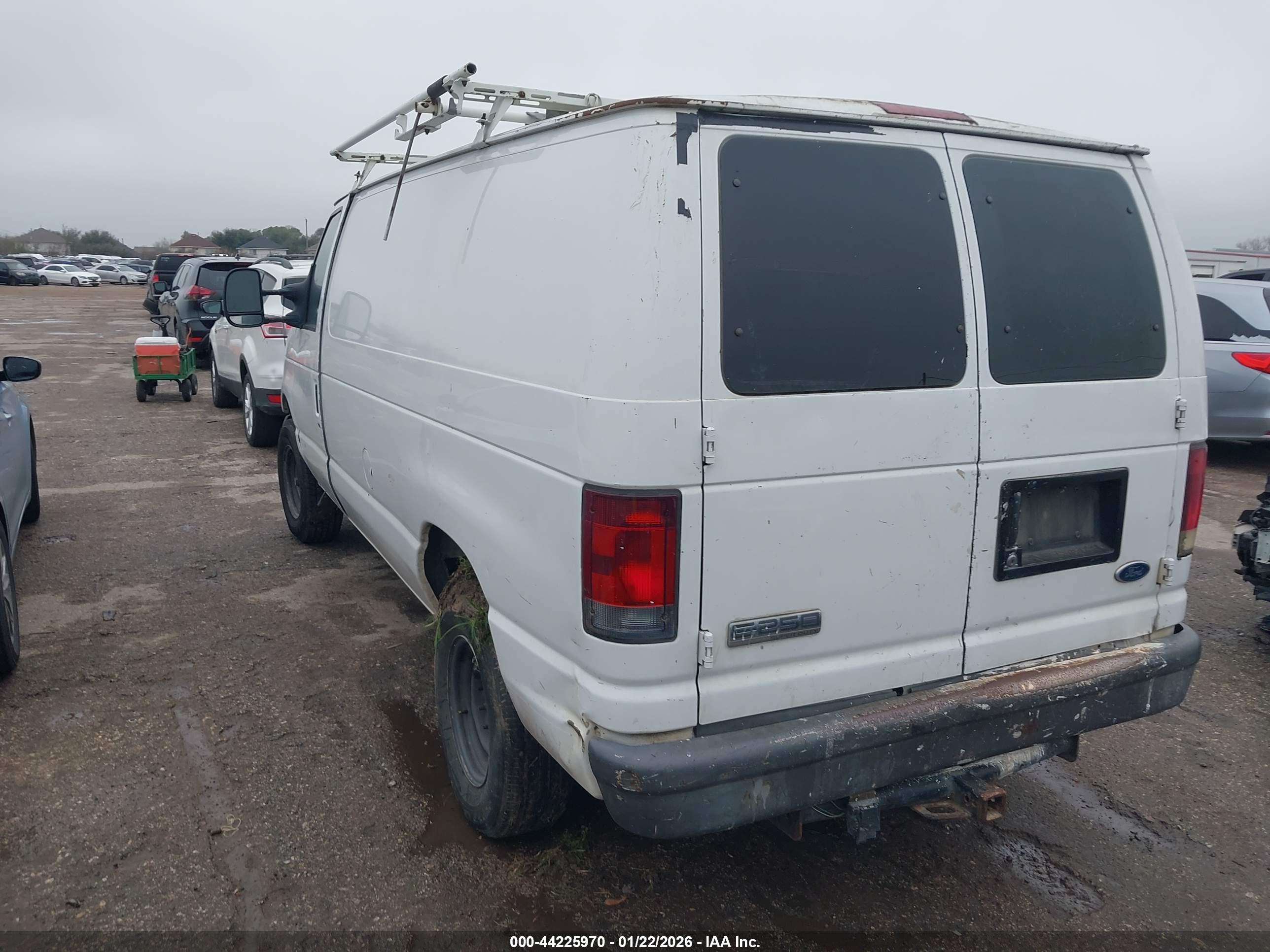 FORD E-250 image 3