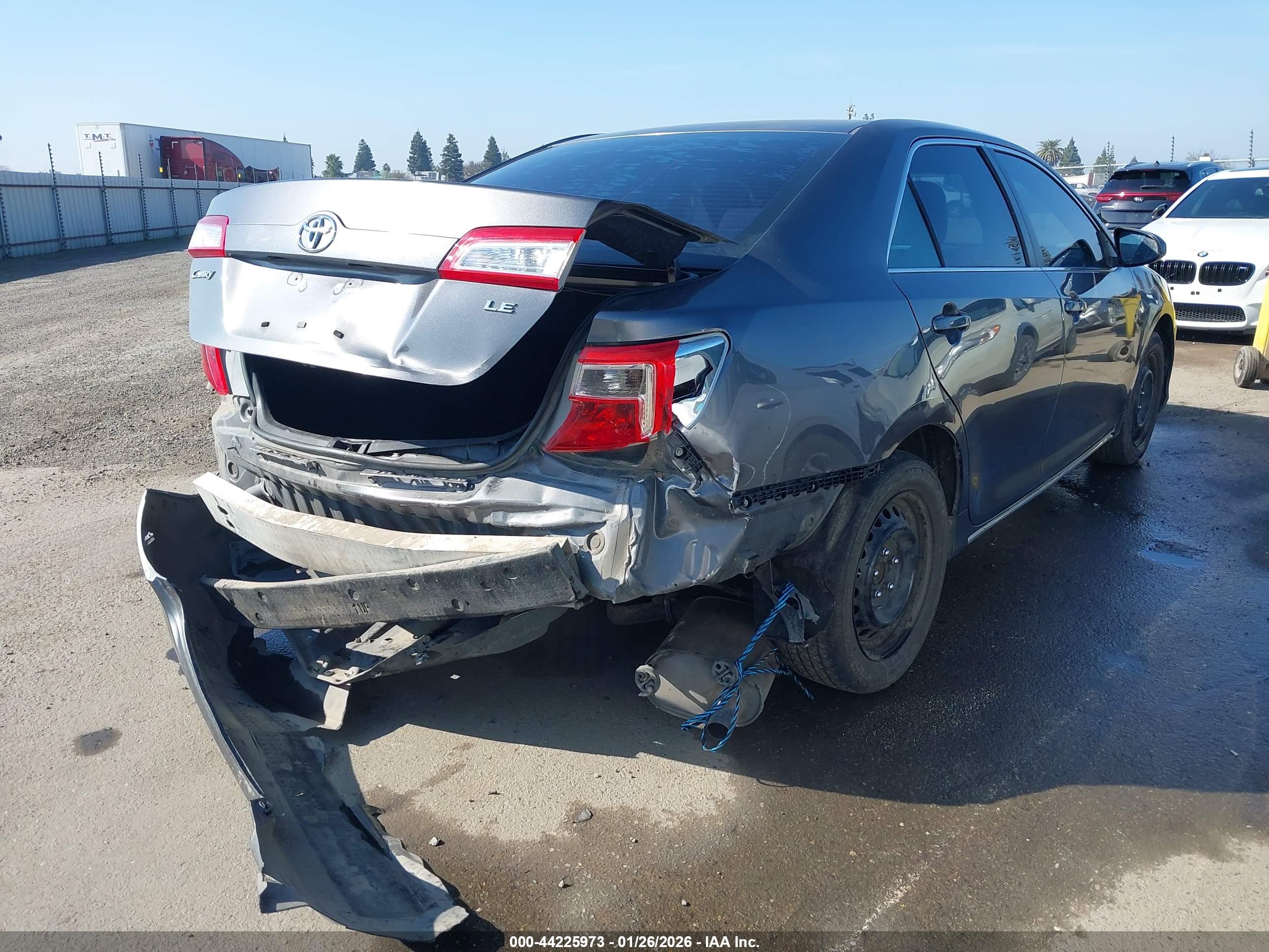 TOYOTA CAMRY image 4