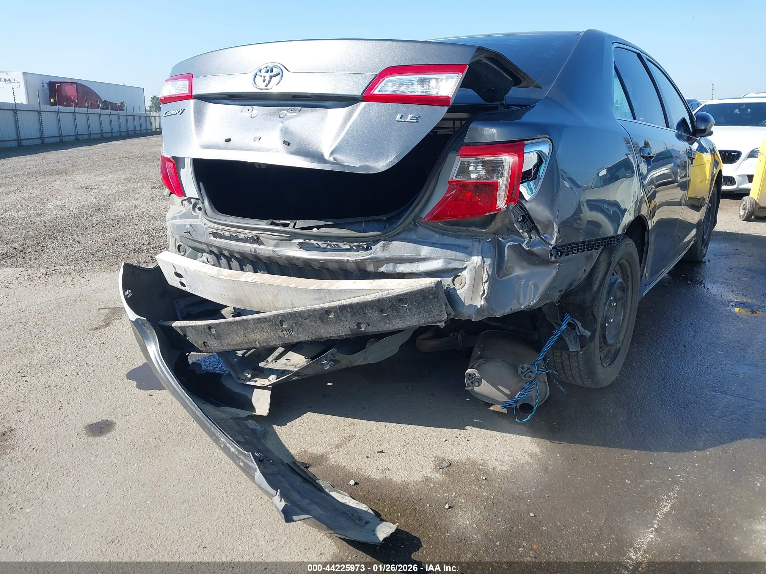 TOYOTA CAMRY image 6
