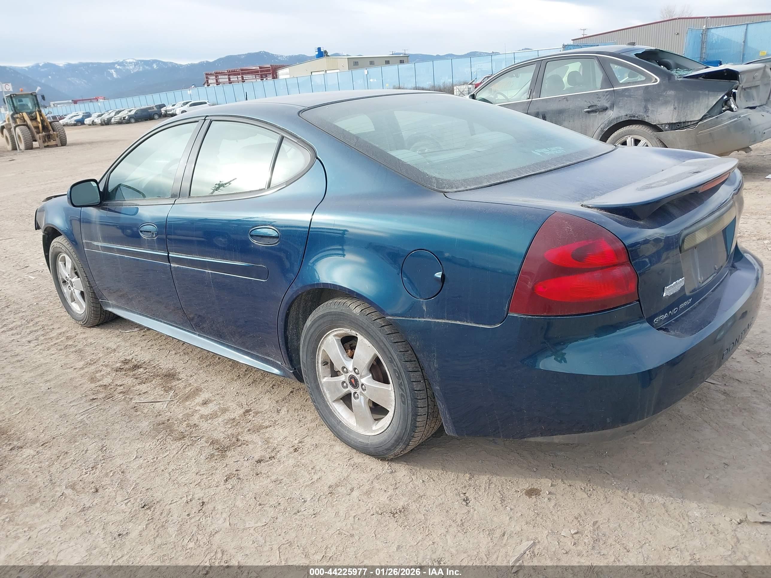 PONTIAC GRAND image 3