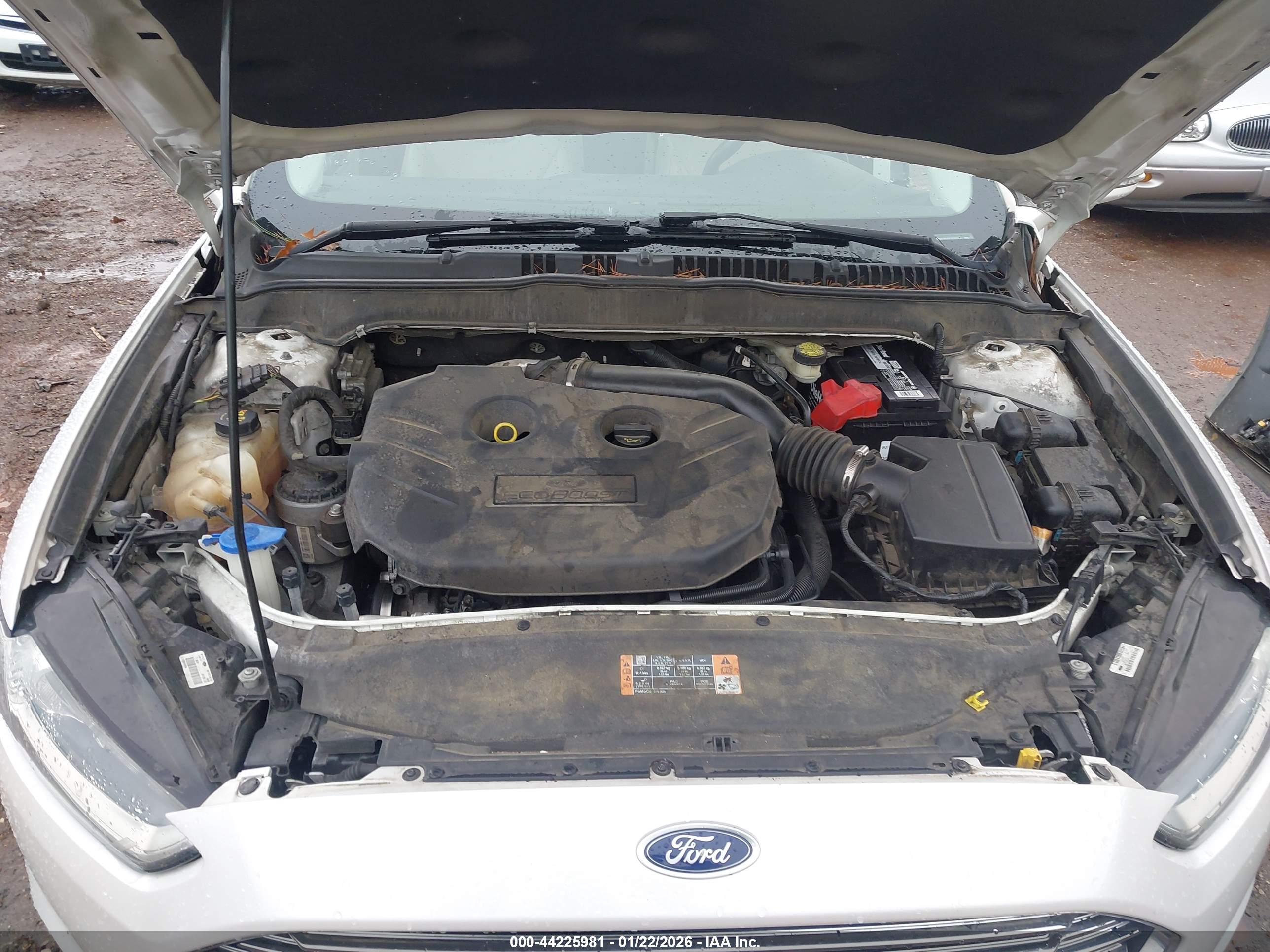 FORD FUSION image 10