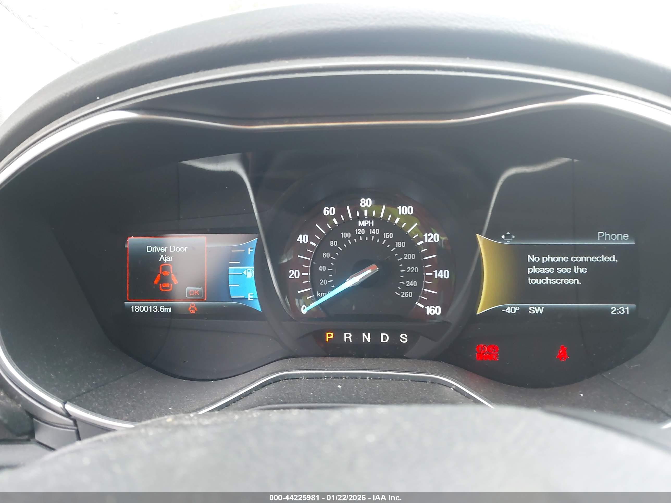 FORD FUSION image 7