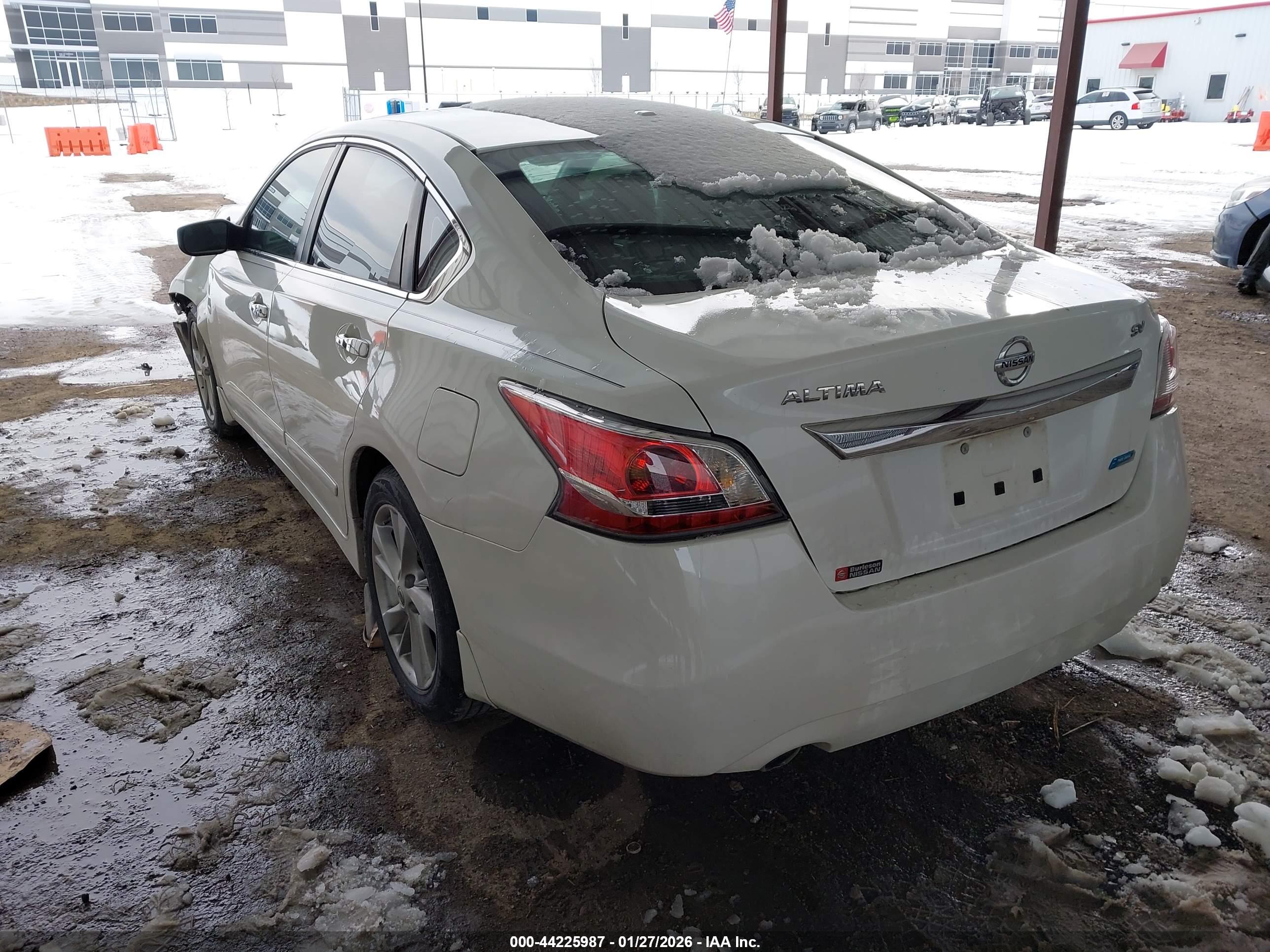 NISSAN ALTIMA image 3