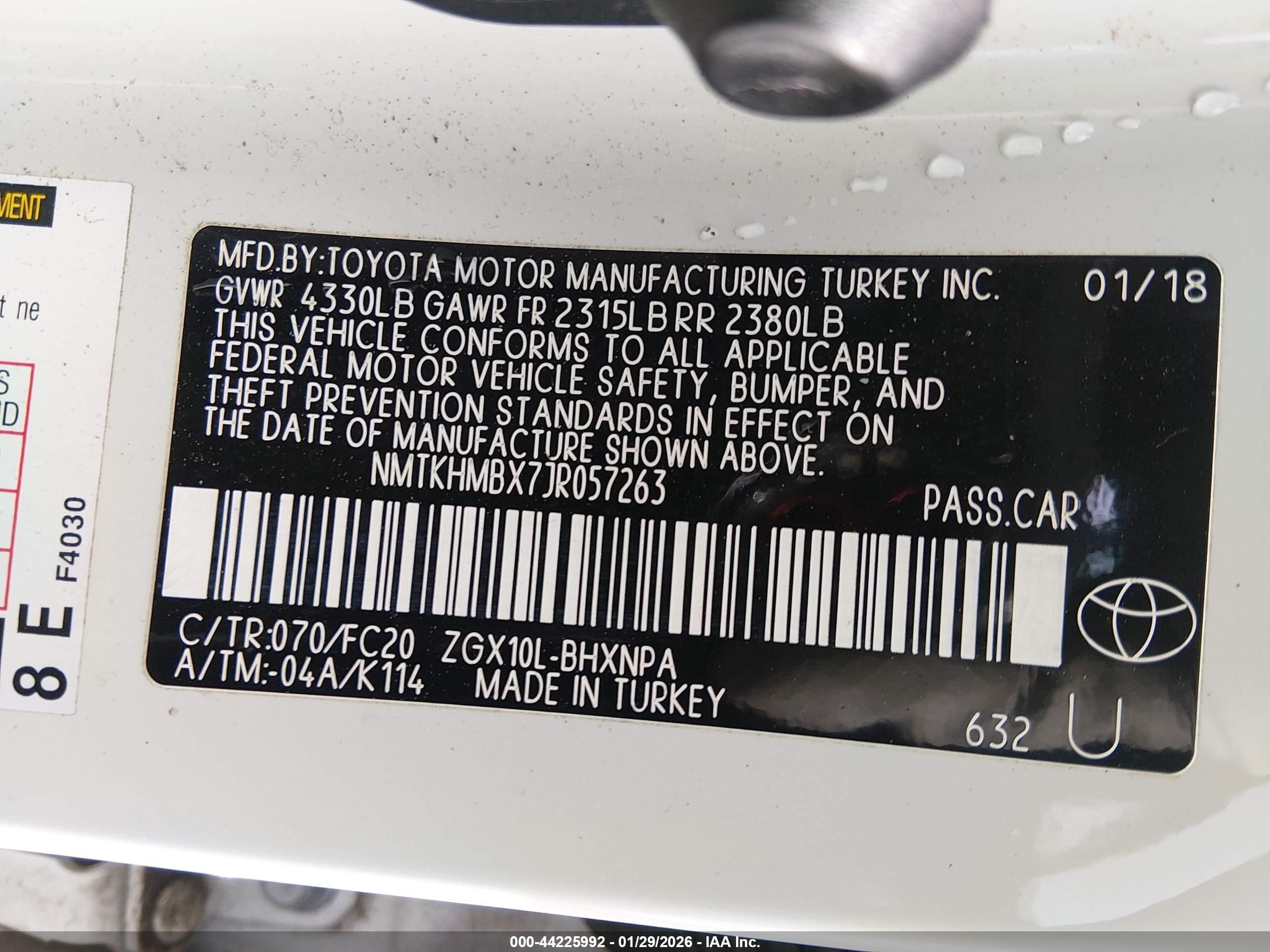 TOYOTA C-HR image 9
