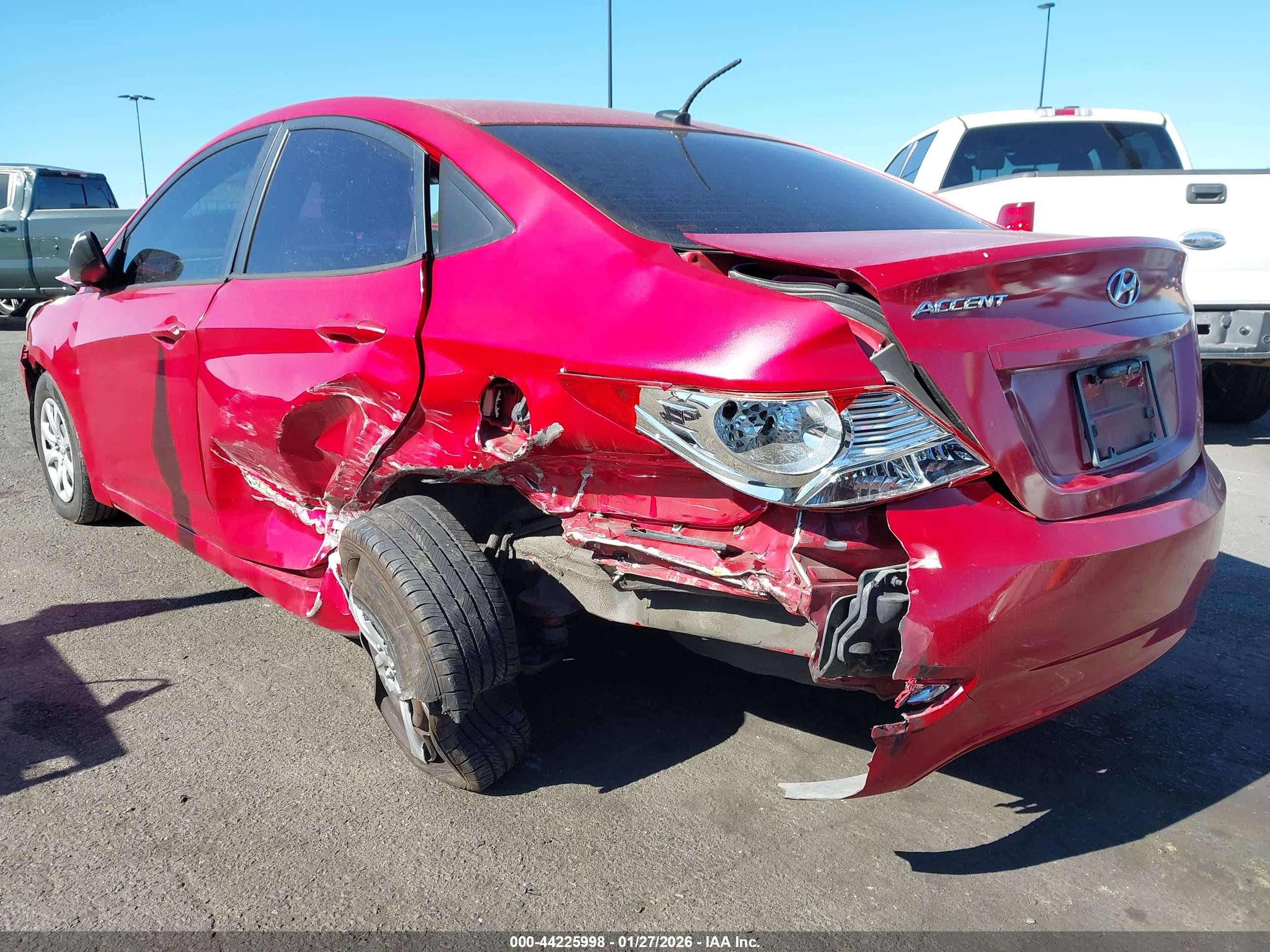HYUNDAI ACCENT image 3