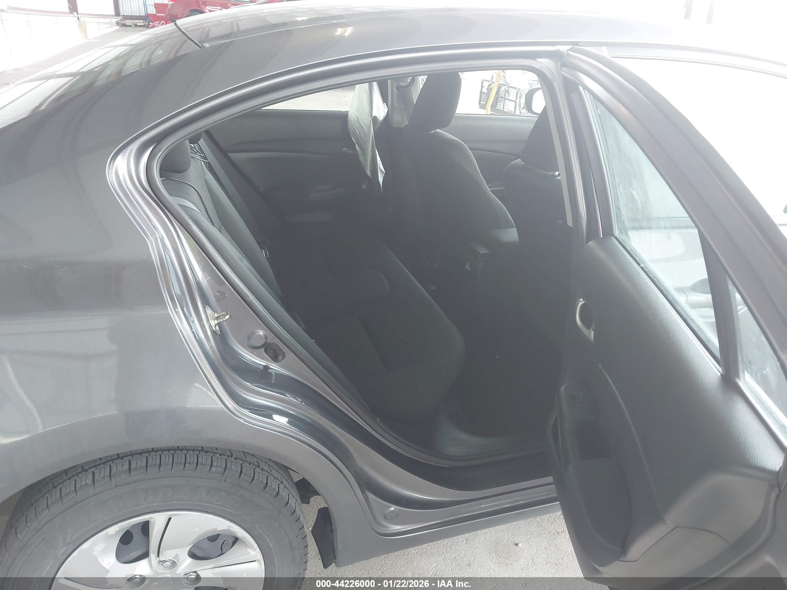 HONDA CIVIC image 8