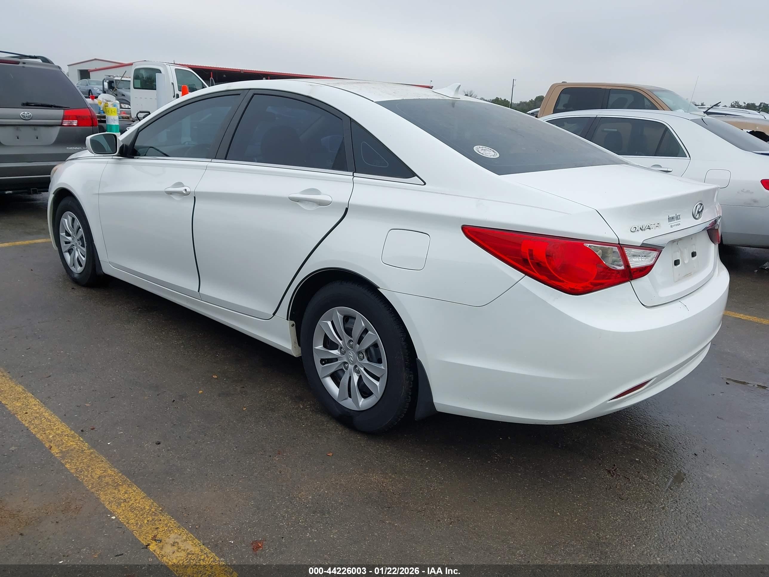 HYUNDAI SONATA image 3