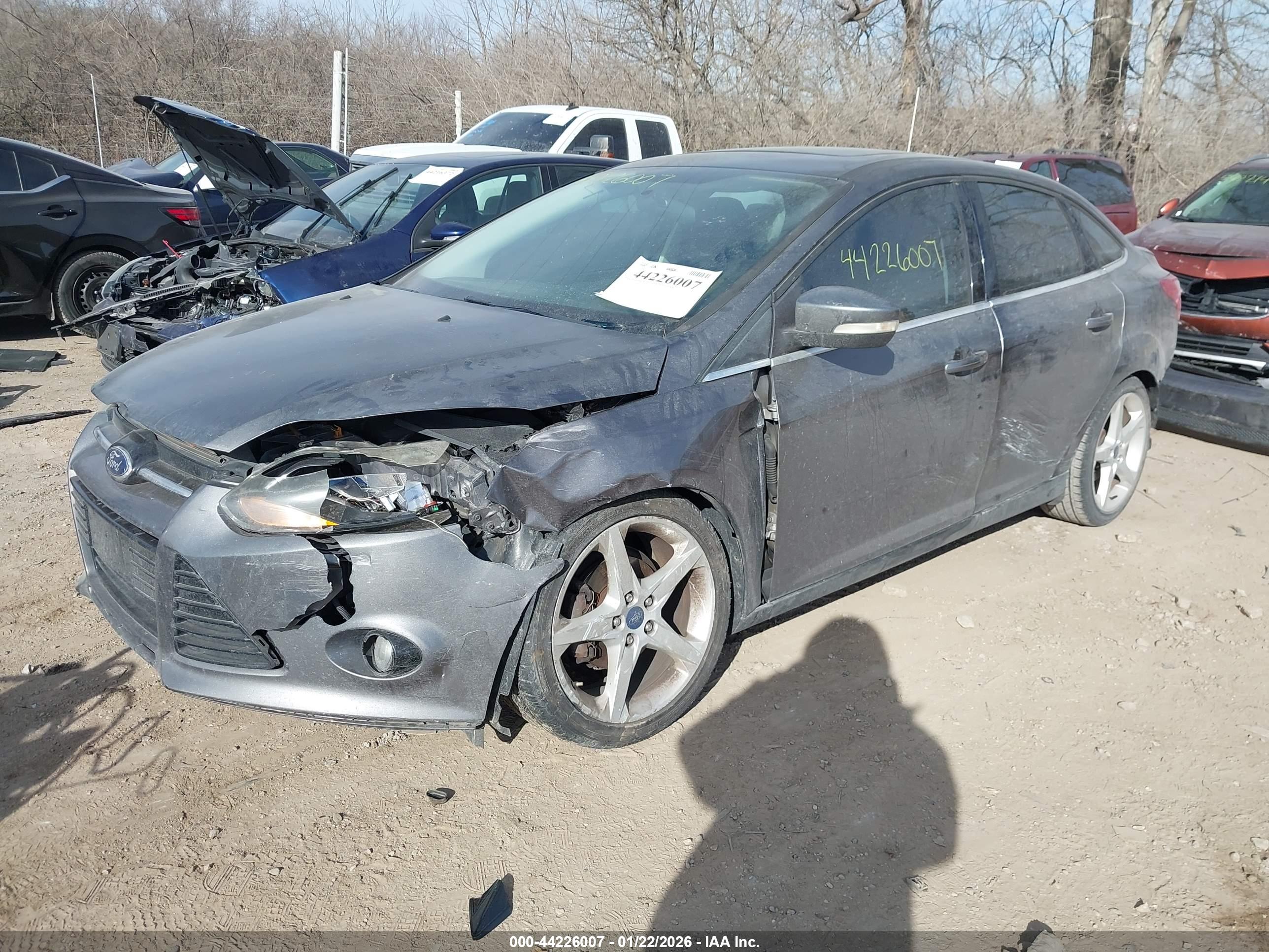 FORD FOCUS image 2