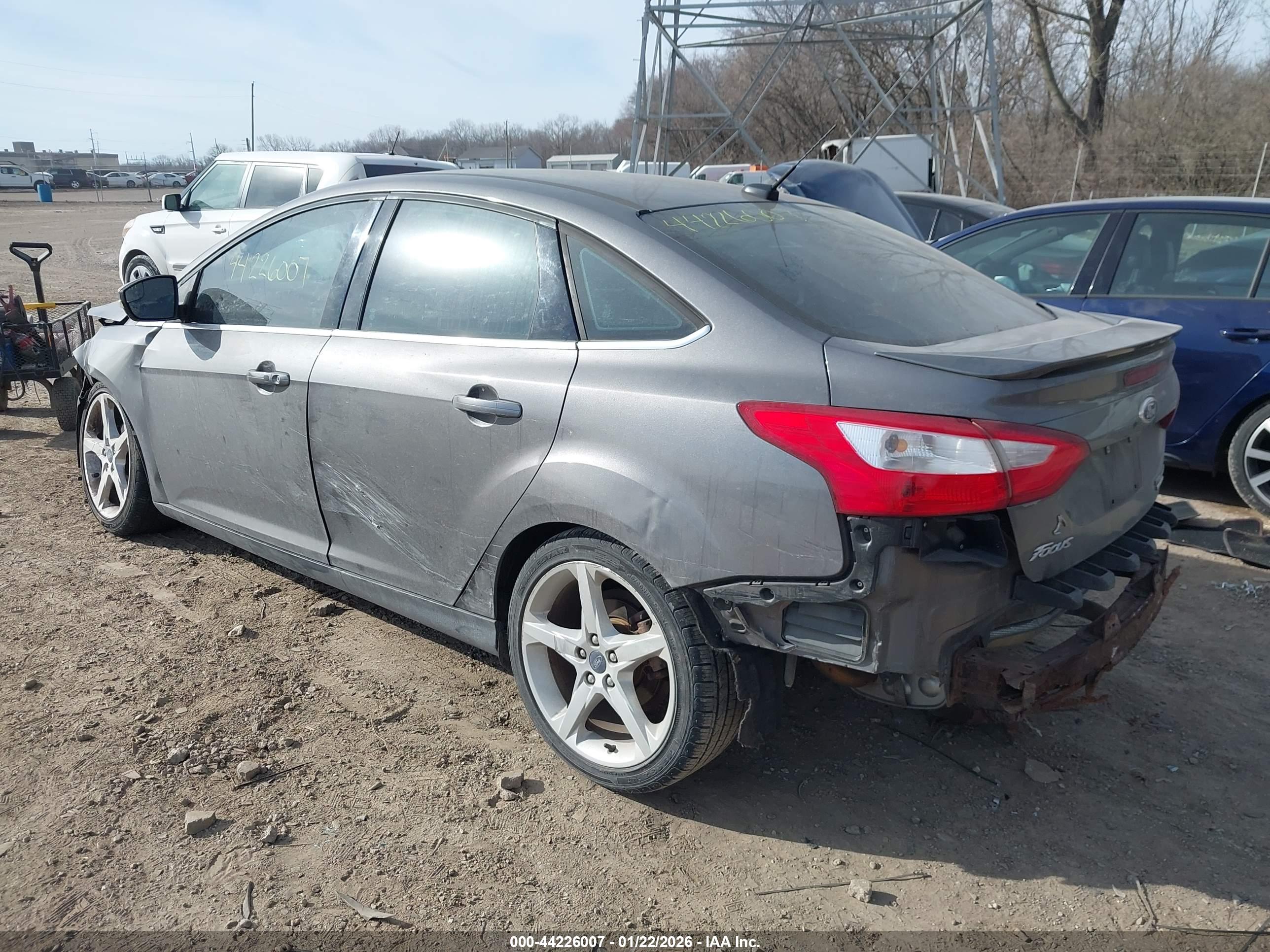 FORD FOCUS image 3