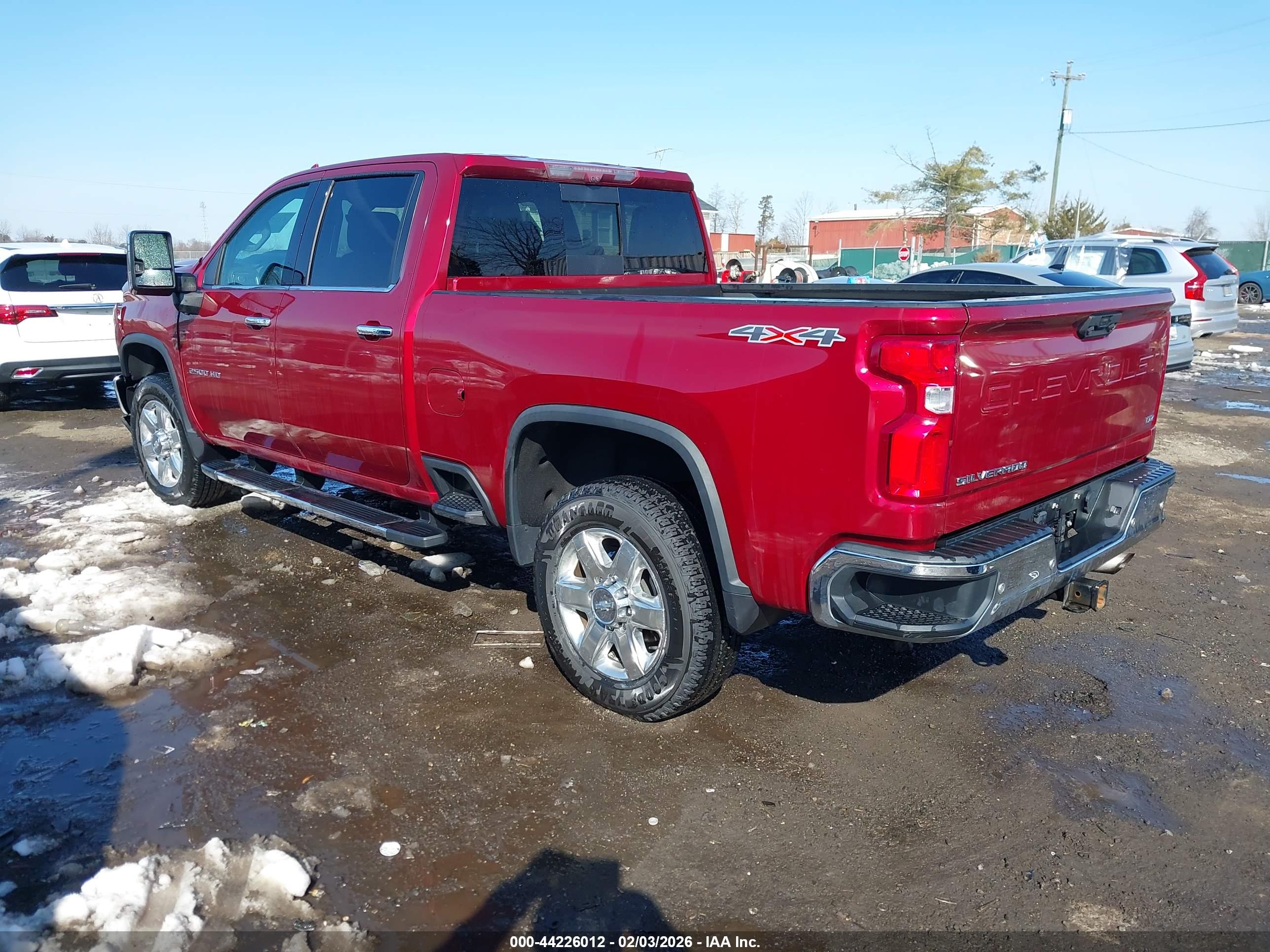 CHEVROLET SILVERADO image 3