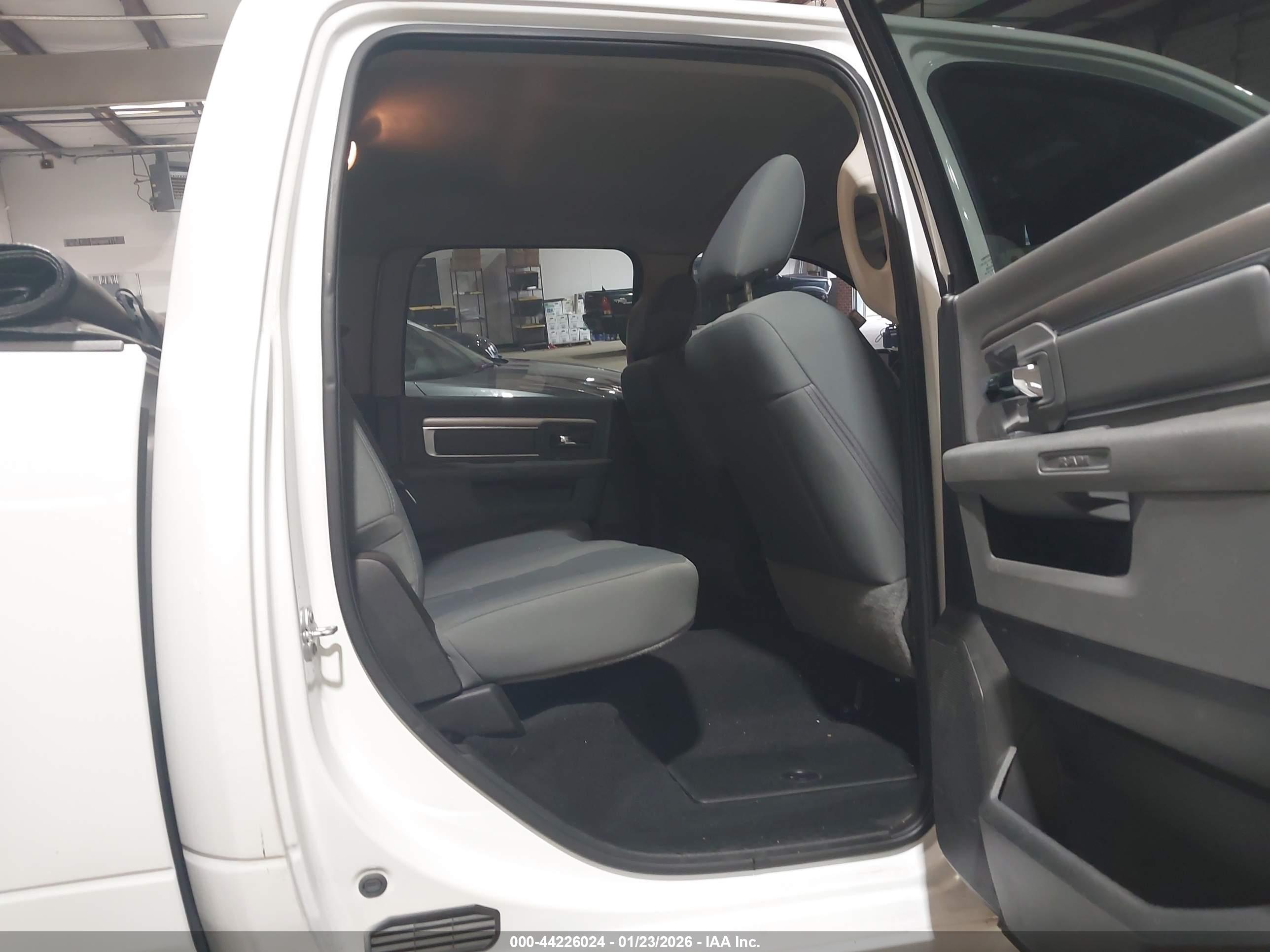 RAM 1500 image 8
