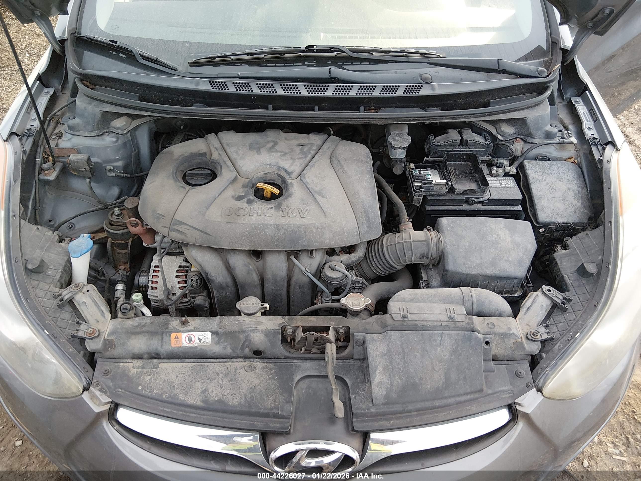 HYUNDAI ELANTRA image 10