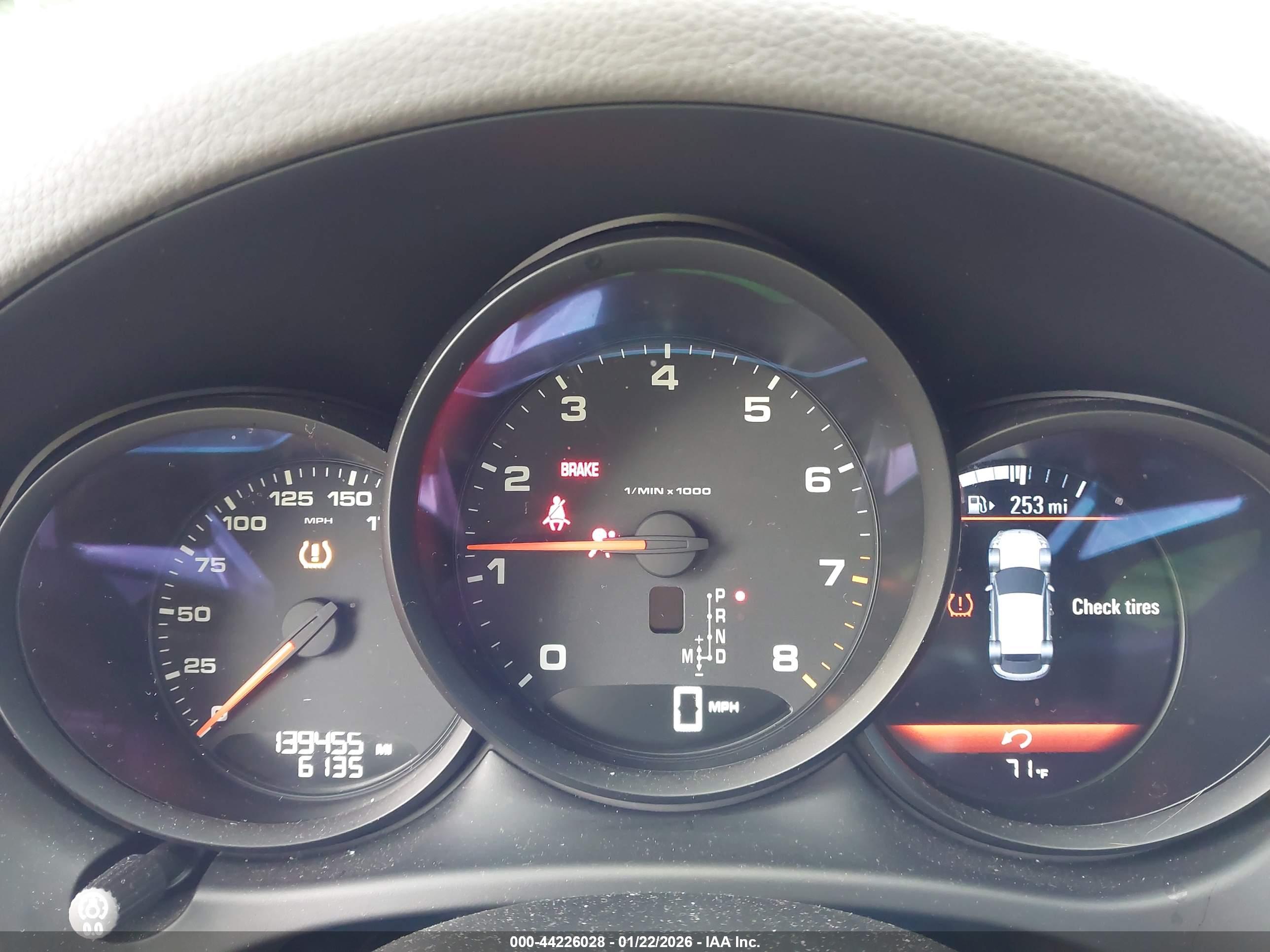 PORSCHE MACAN image 7
