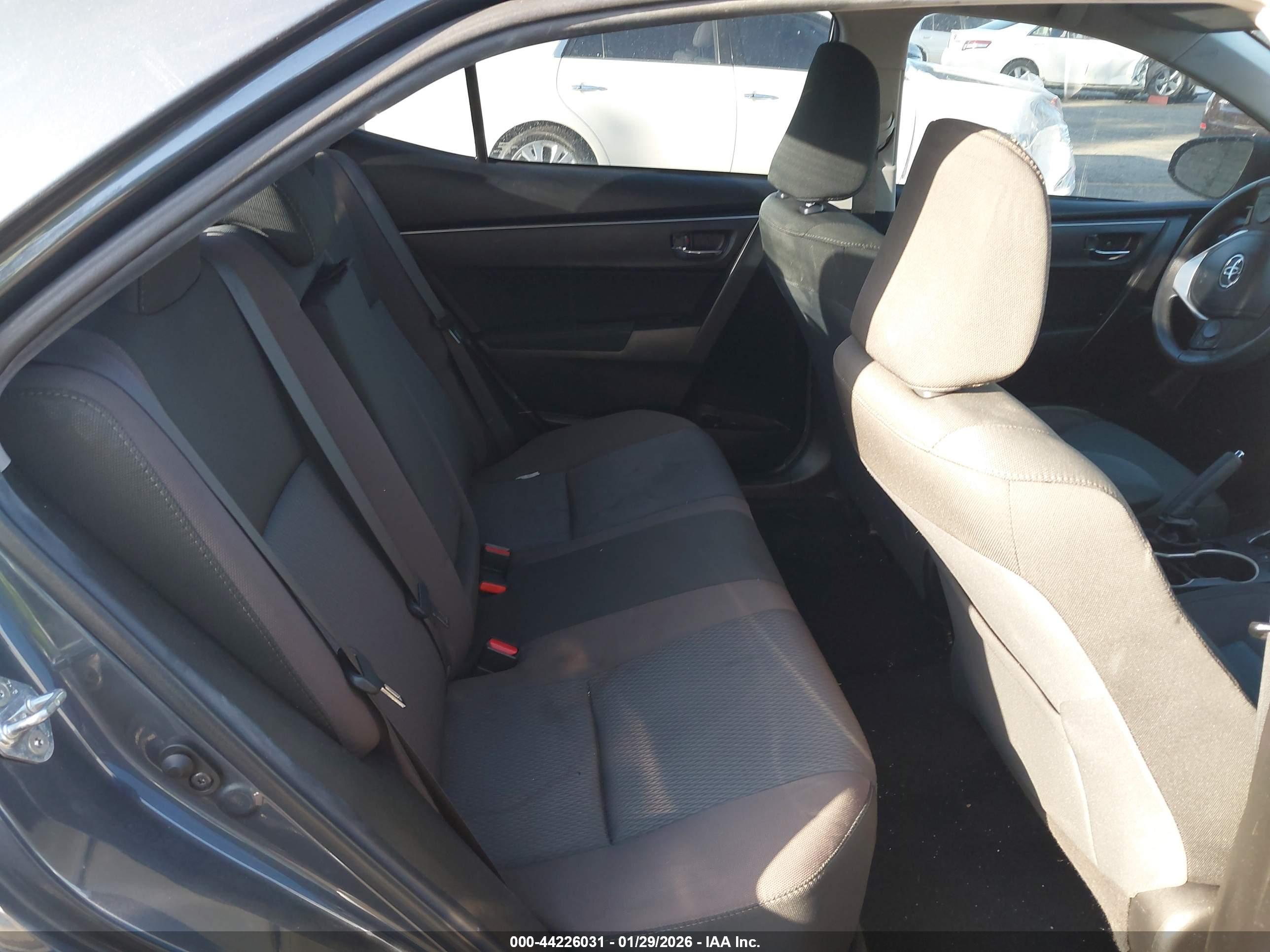 TOYOTA COROLLA image 8