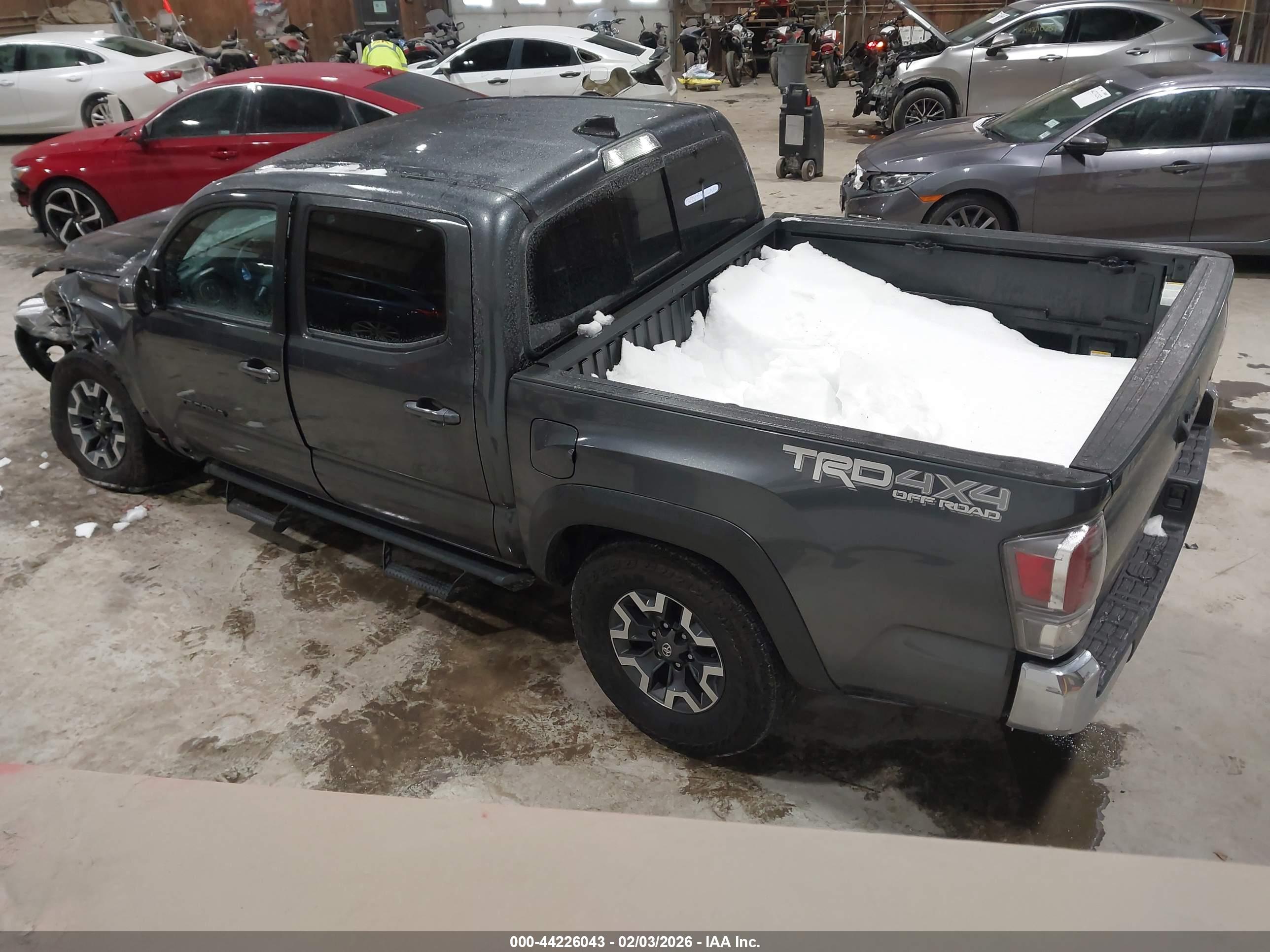 TOYOTA TACOMA image 3