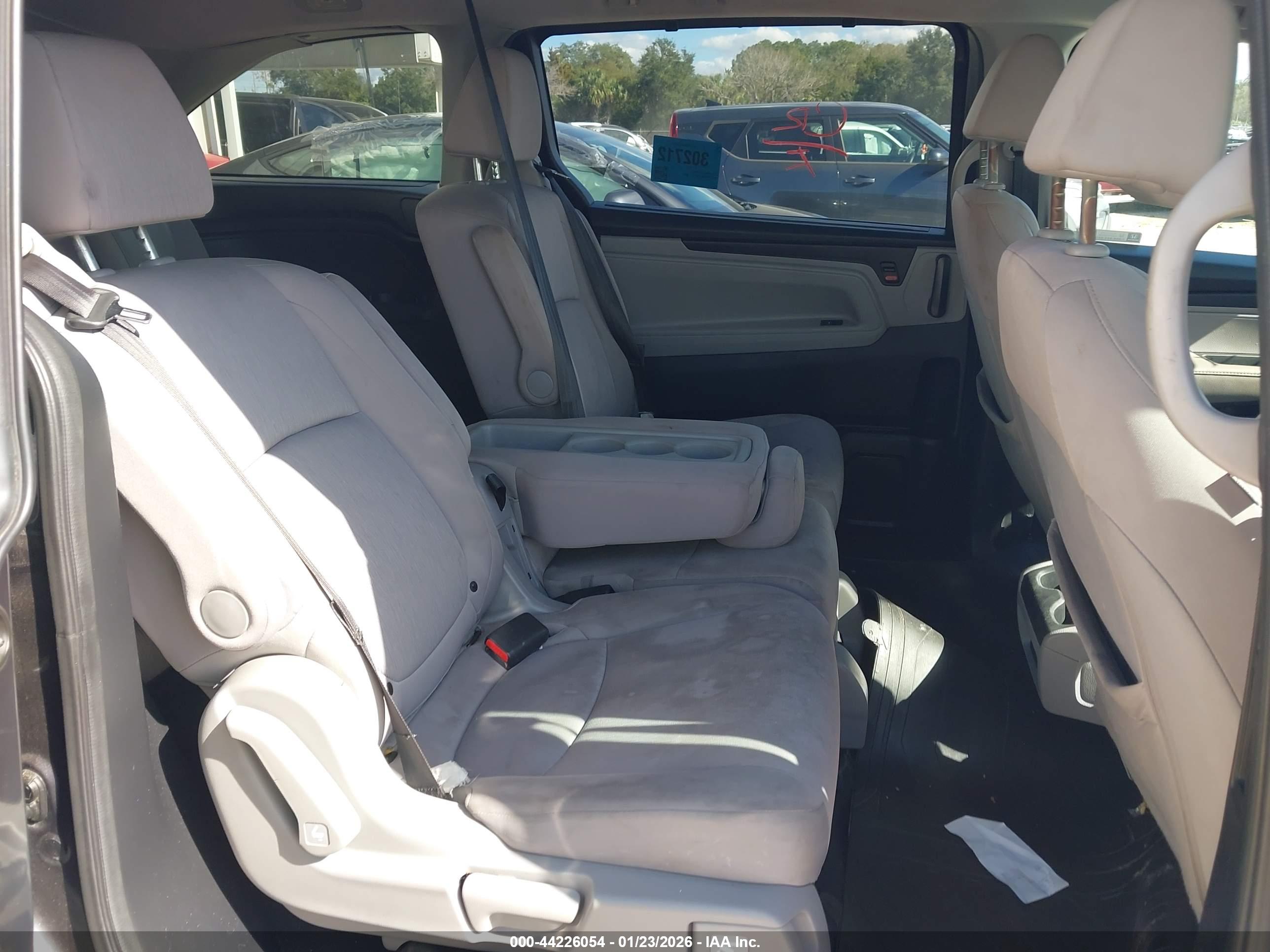 HONDA ODYSSEY image 8