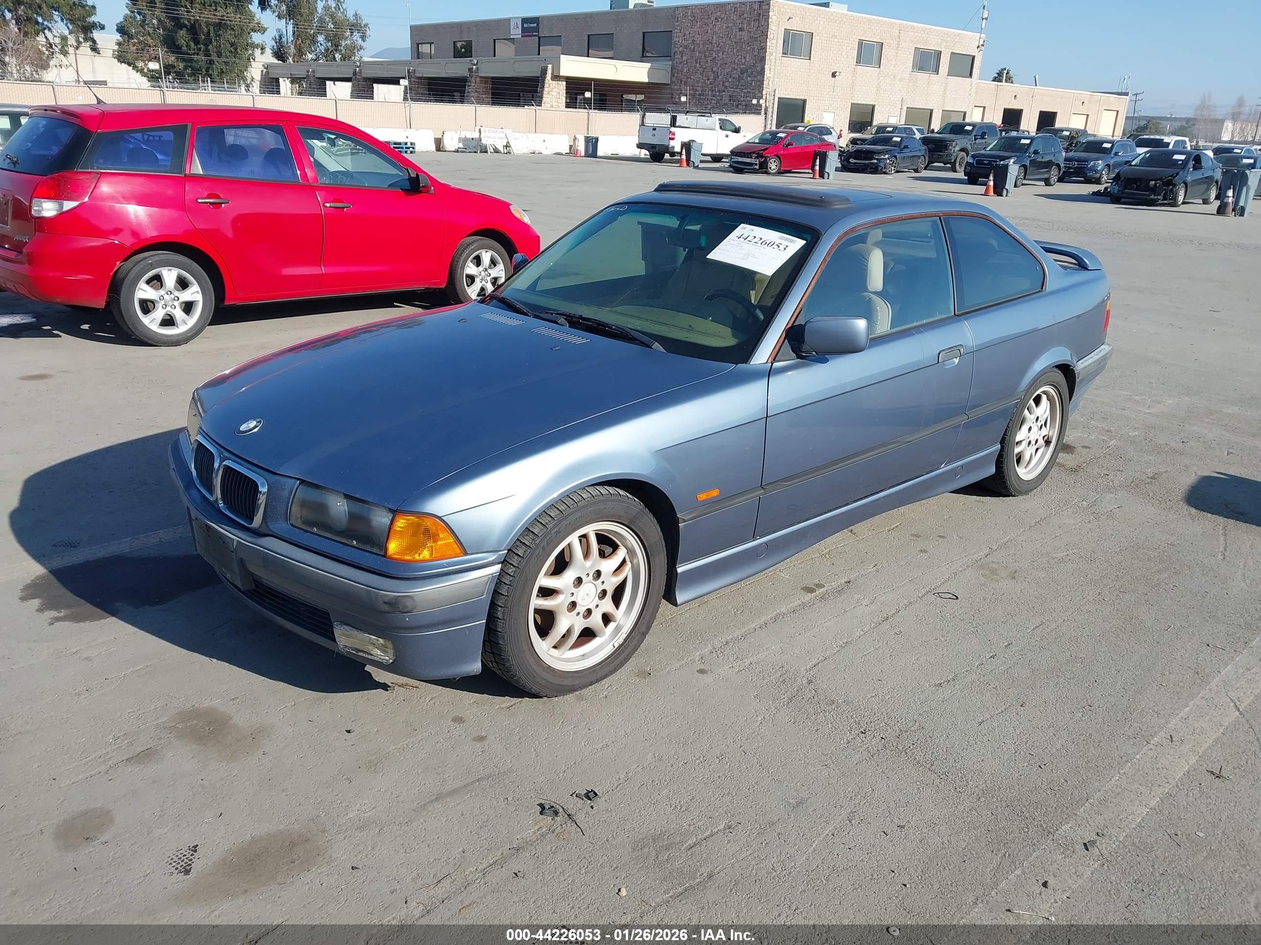 BMW 323IS image 2