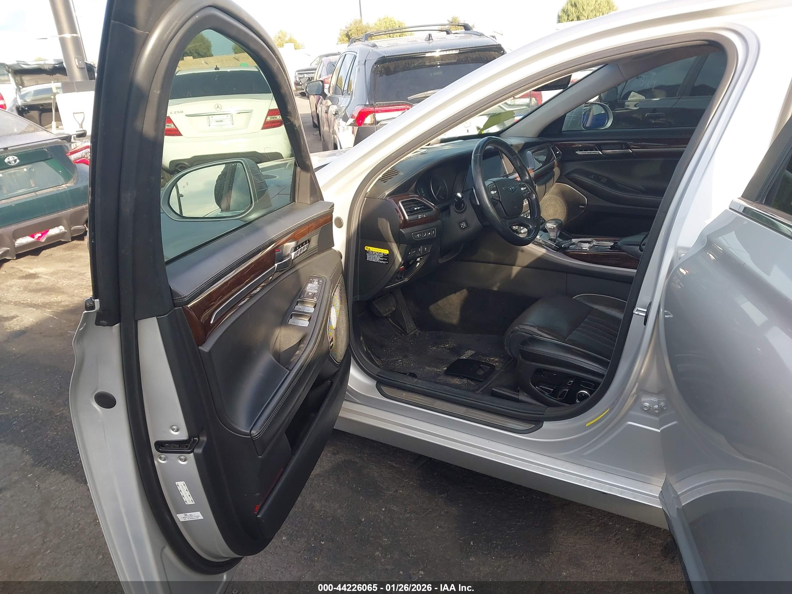 GENESIS G90 image 5