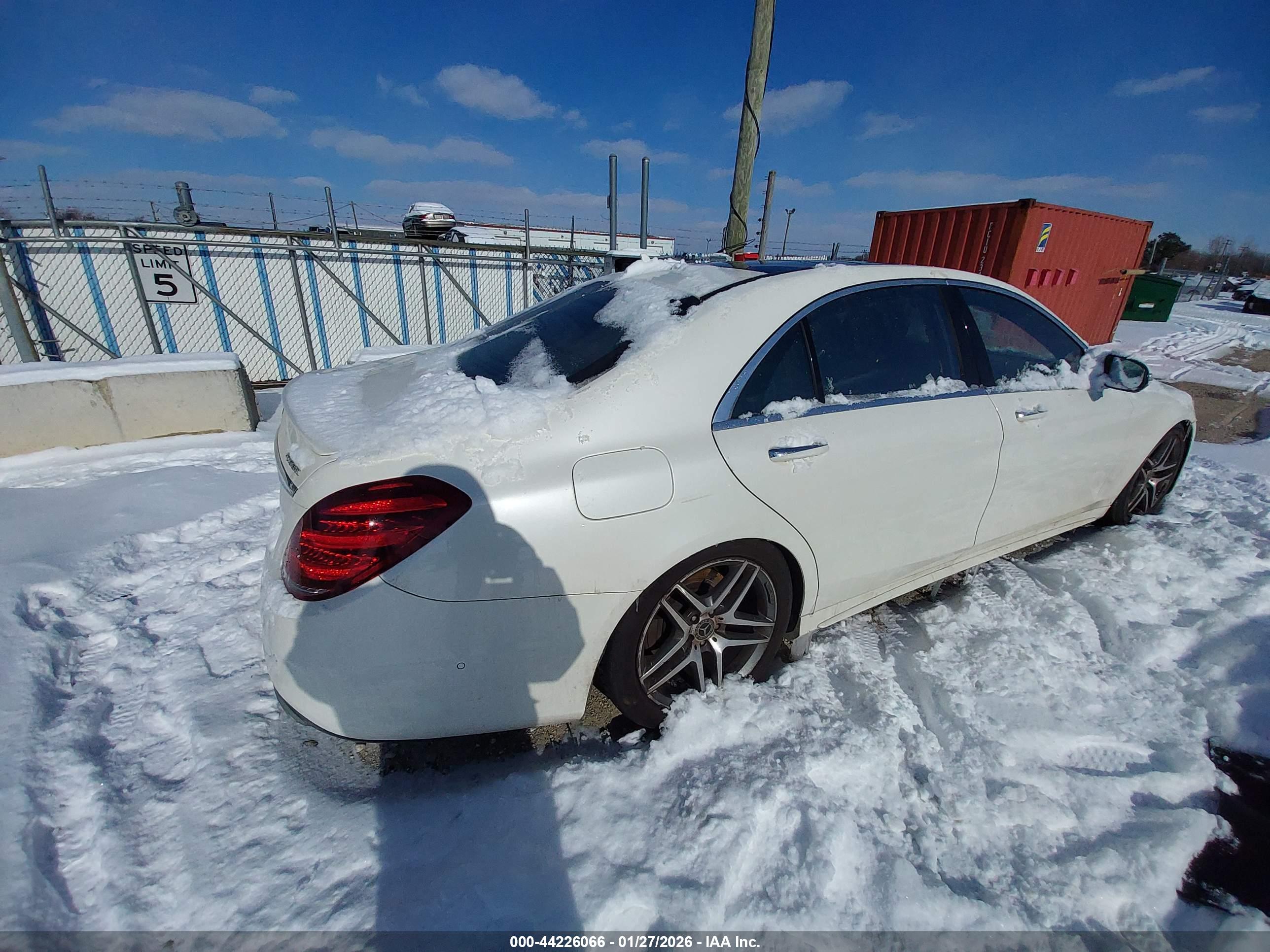 MERCEDES-BENZ S image 4