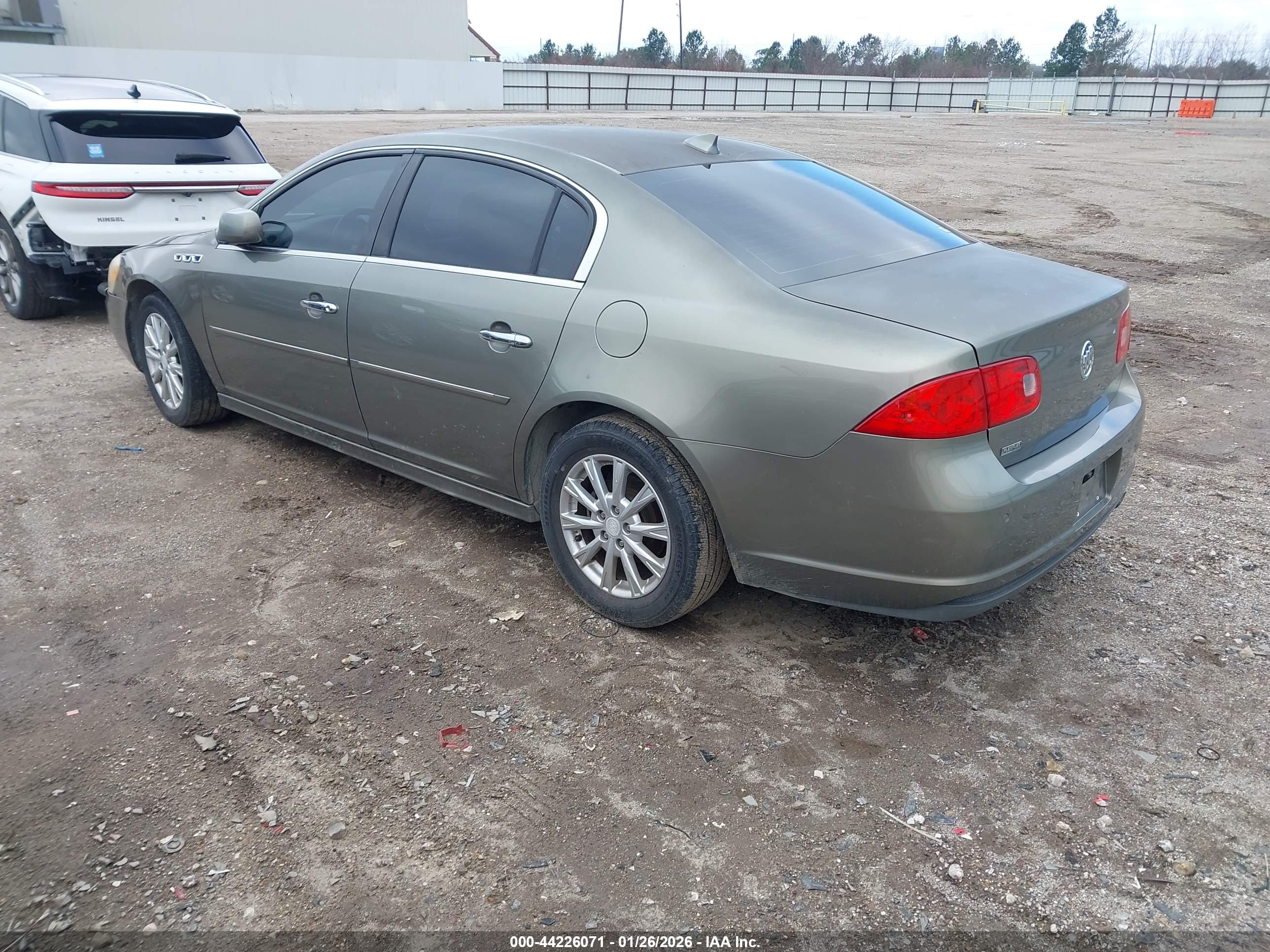 BUICK LUCERNE image 3