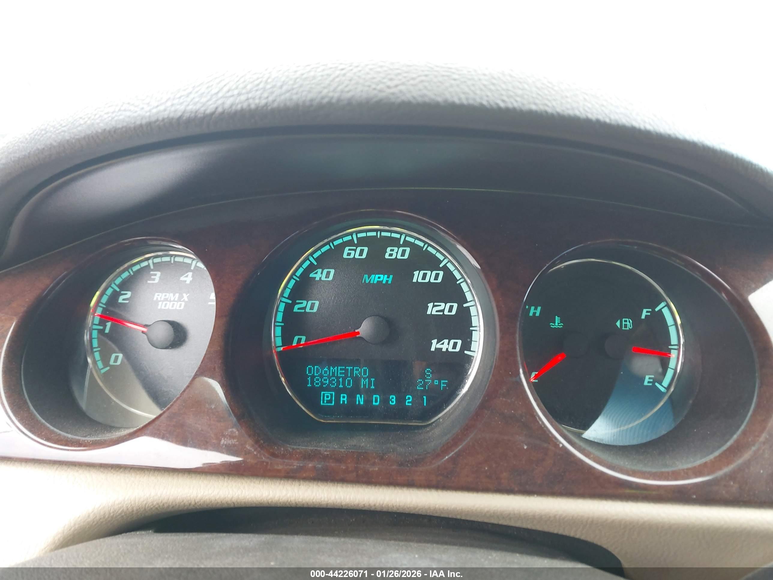 BUICK LUCERNE image 7