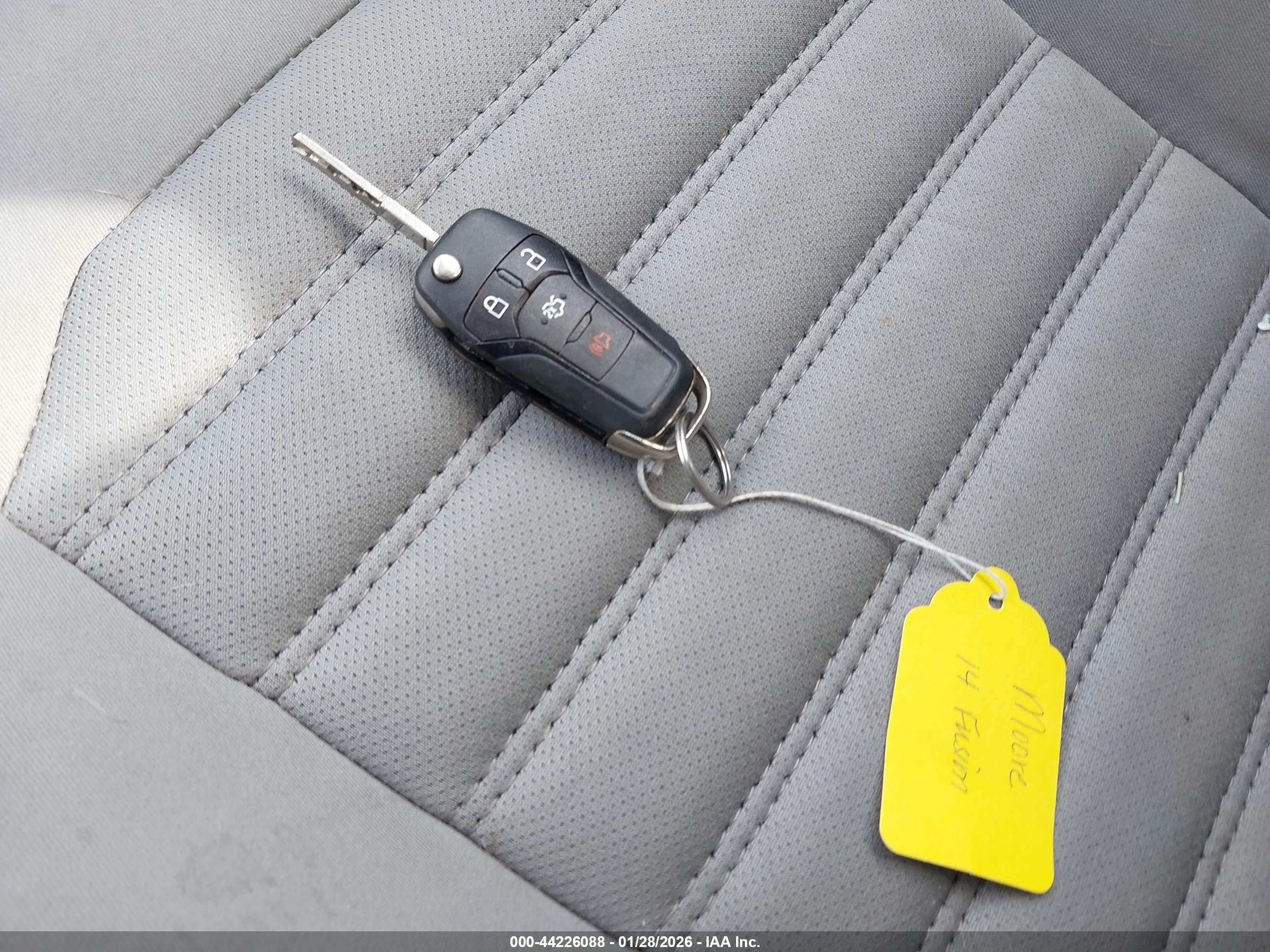 FORD FUSION image 11