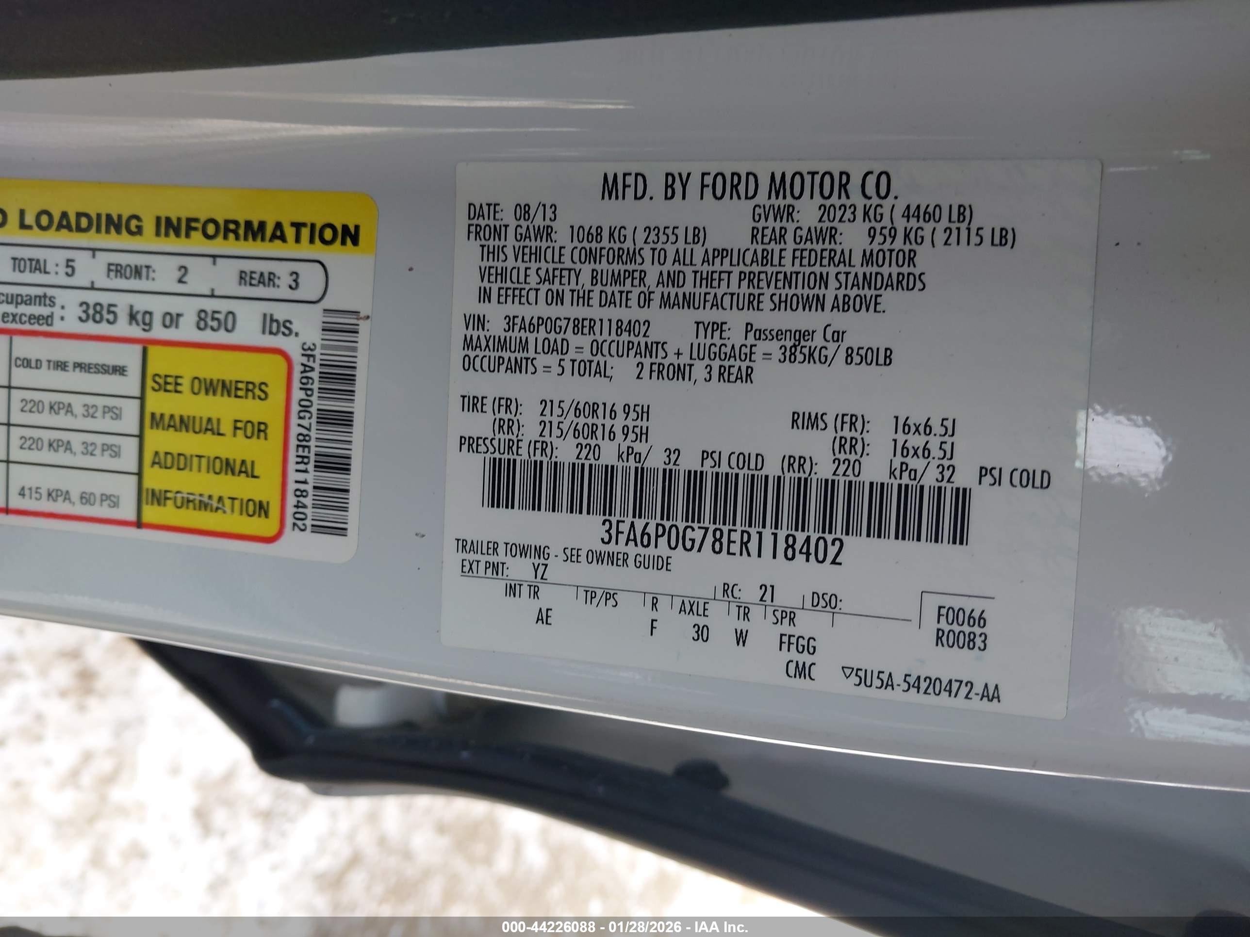FORD FUSION image 9