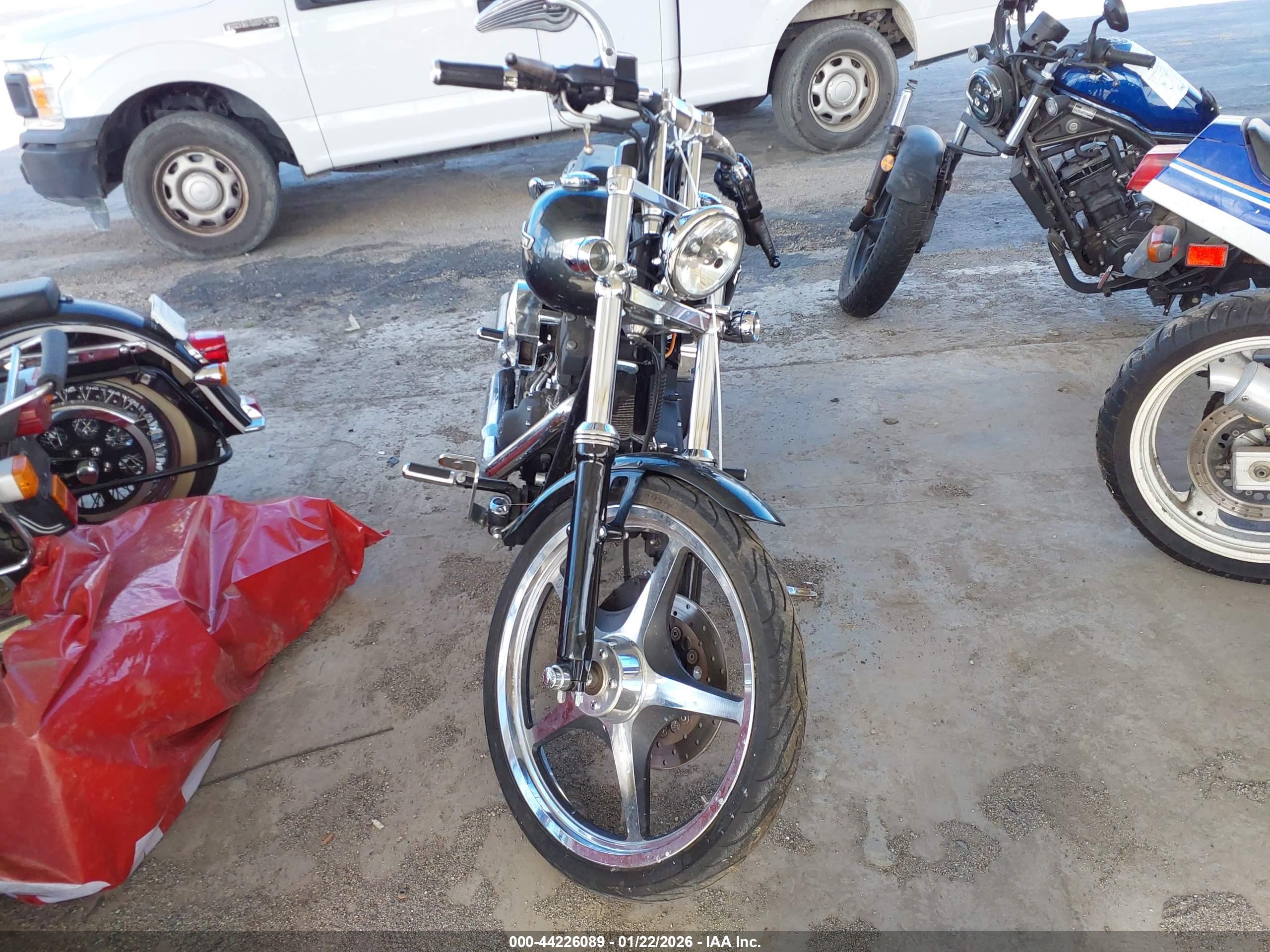 HARLEY-DAVIDSON FXSTBI image 5