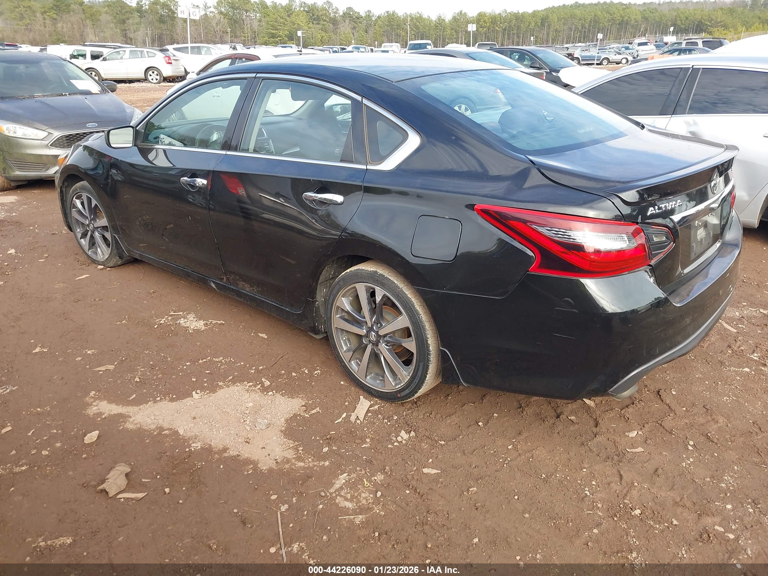 NISSAN ALTIMA image 3