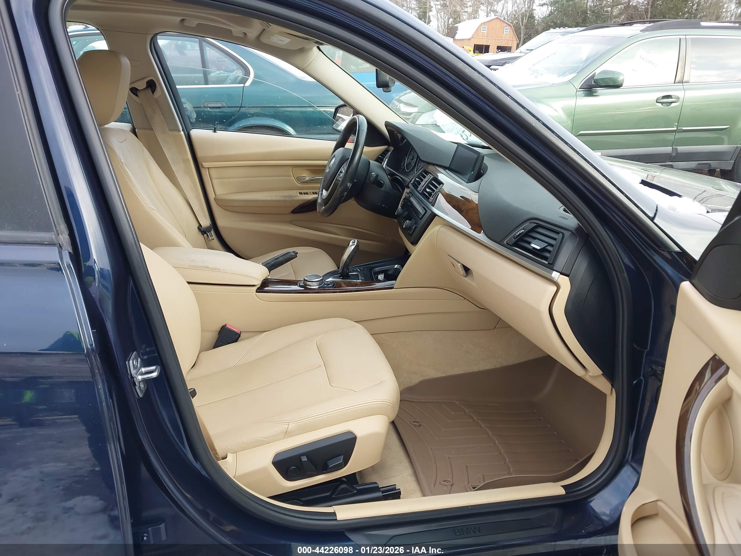 BMW 328I image 5