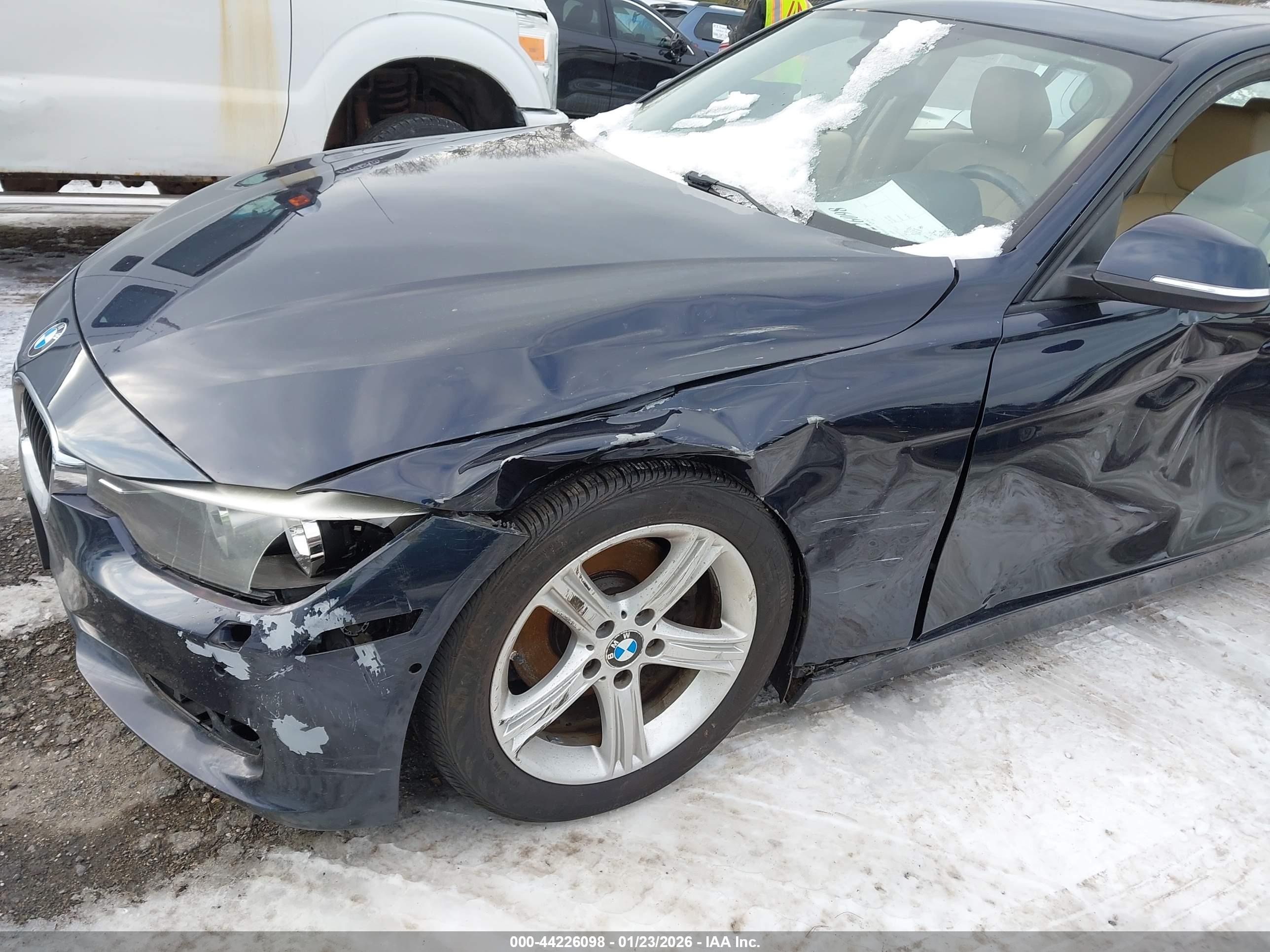 BMW 328I image 6