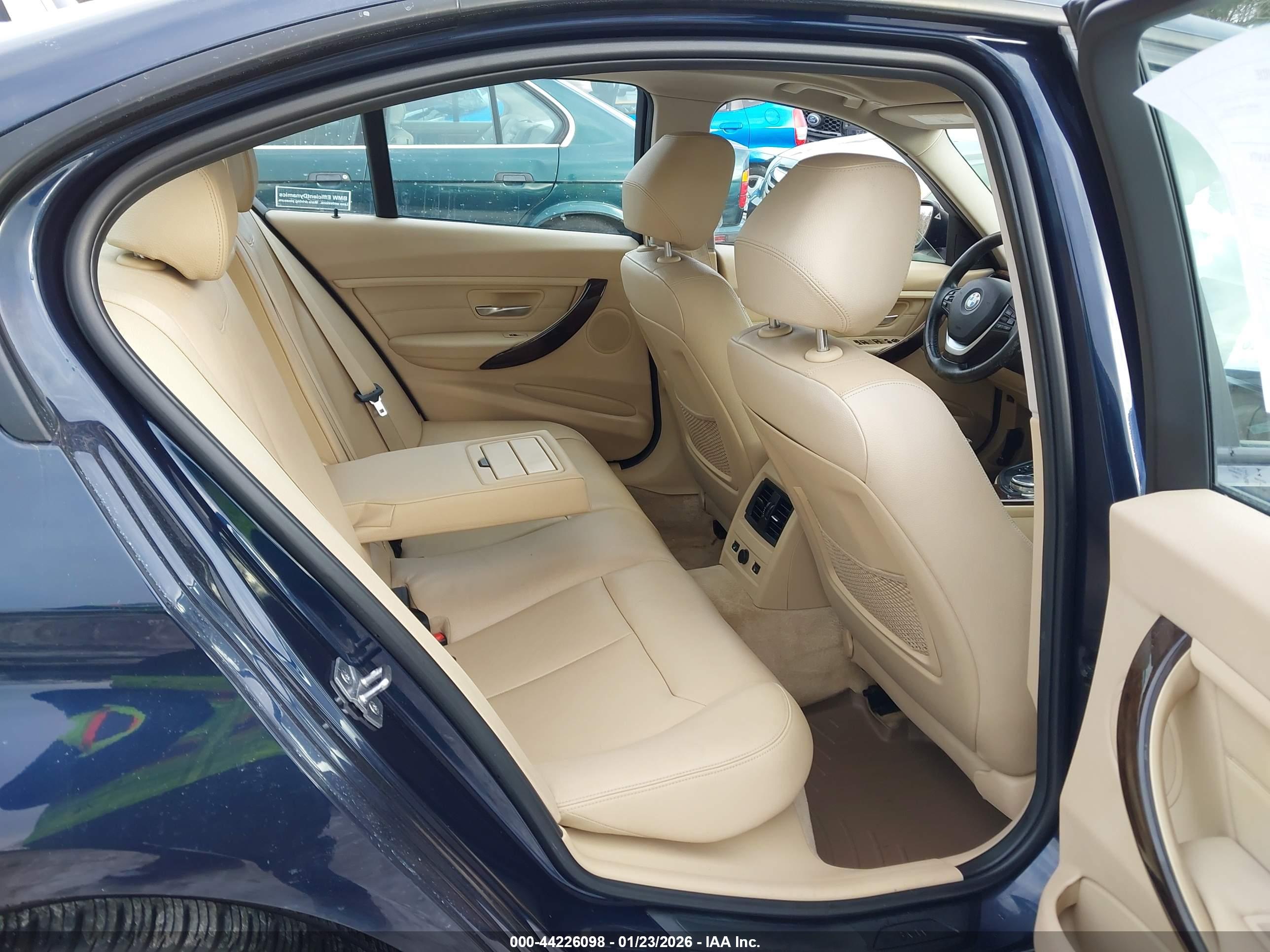 BMW 328I image 8