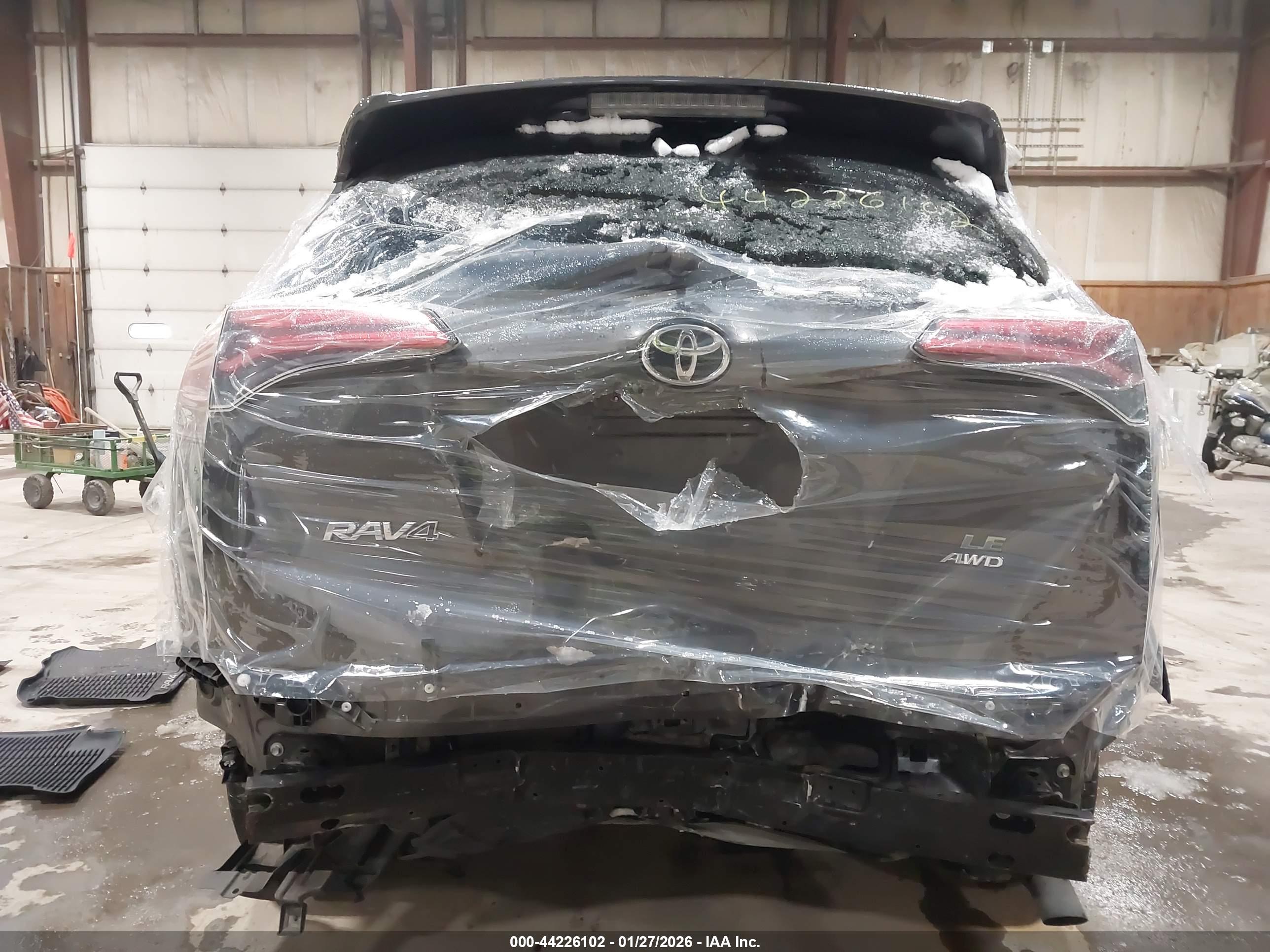TOYOTA RAV4 image 6