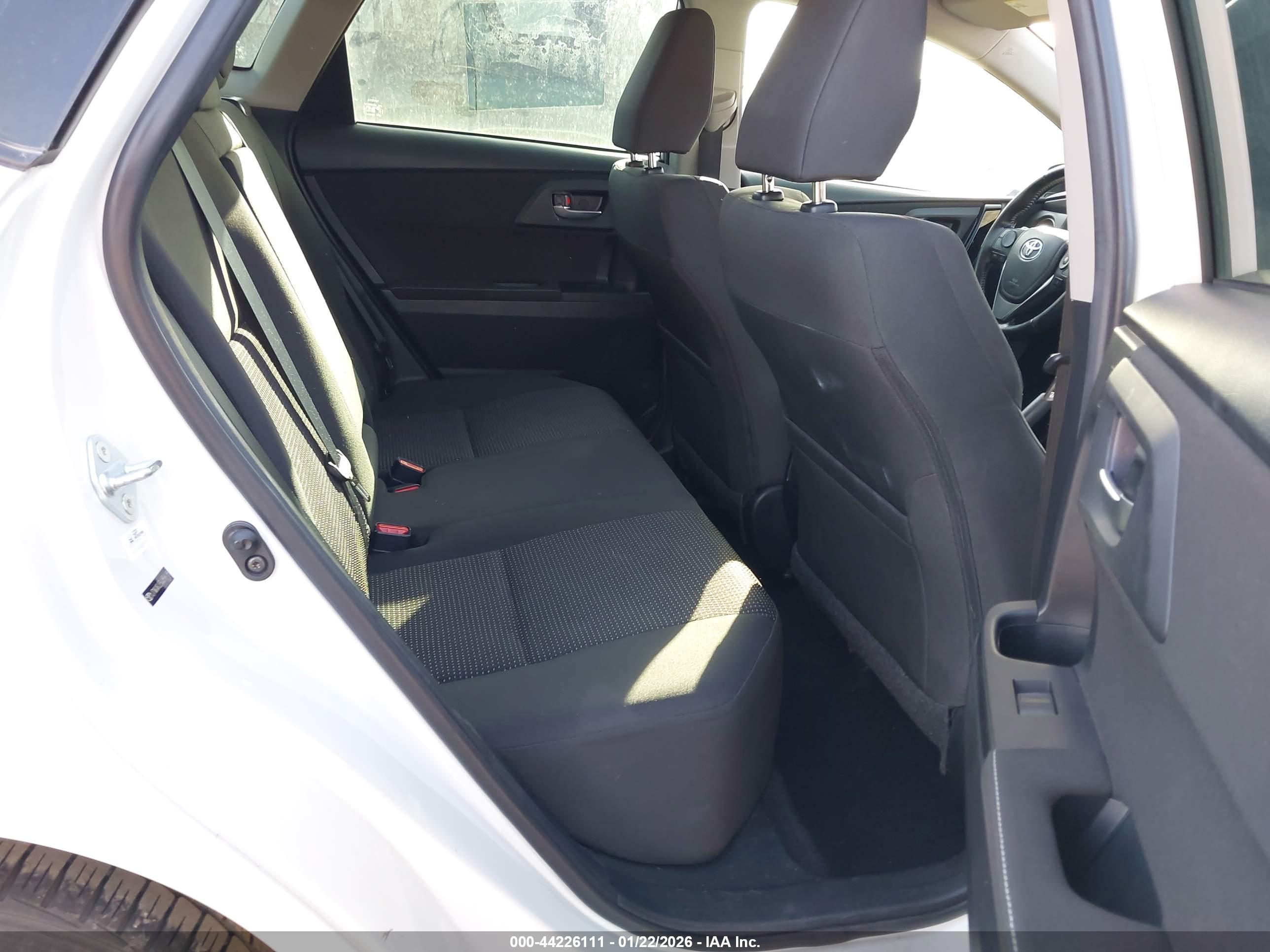 TOYOTA COROLLA image 8