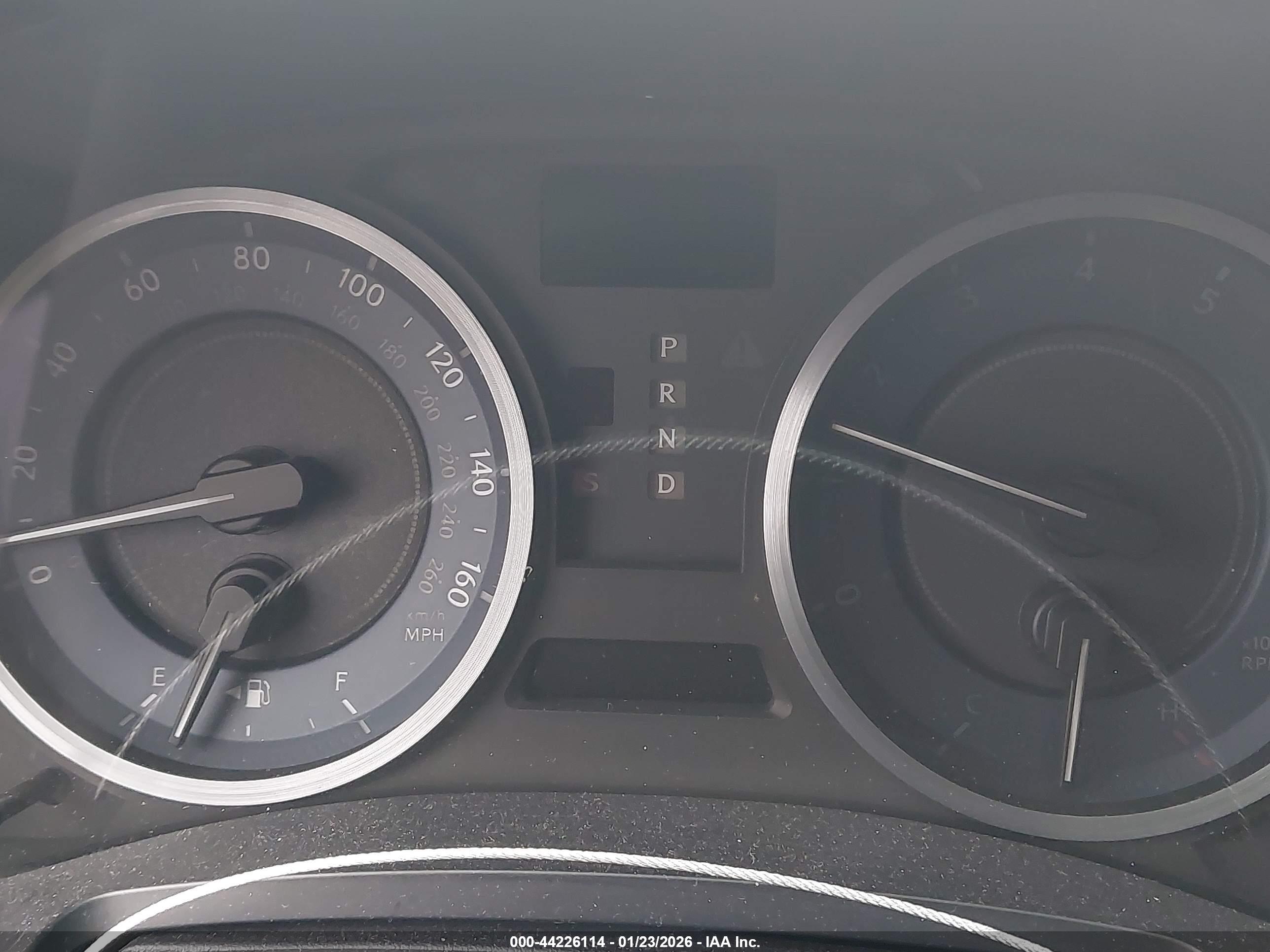 LEXUS IS image 7