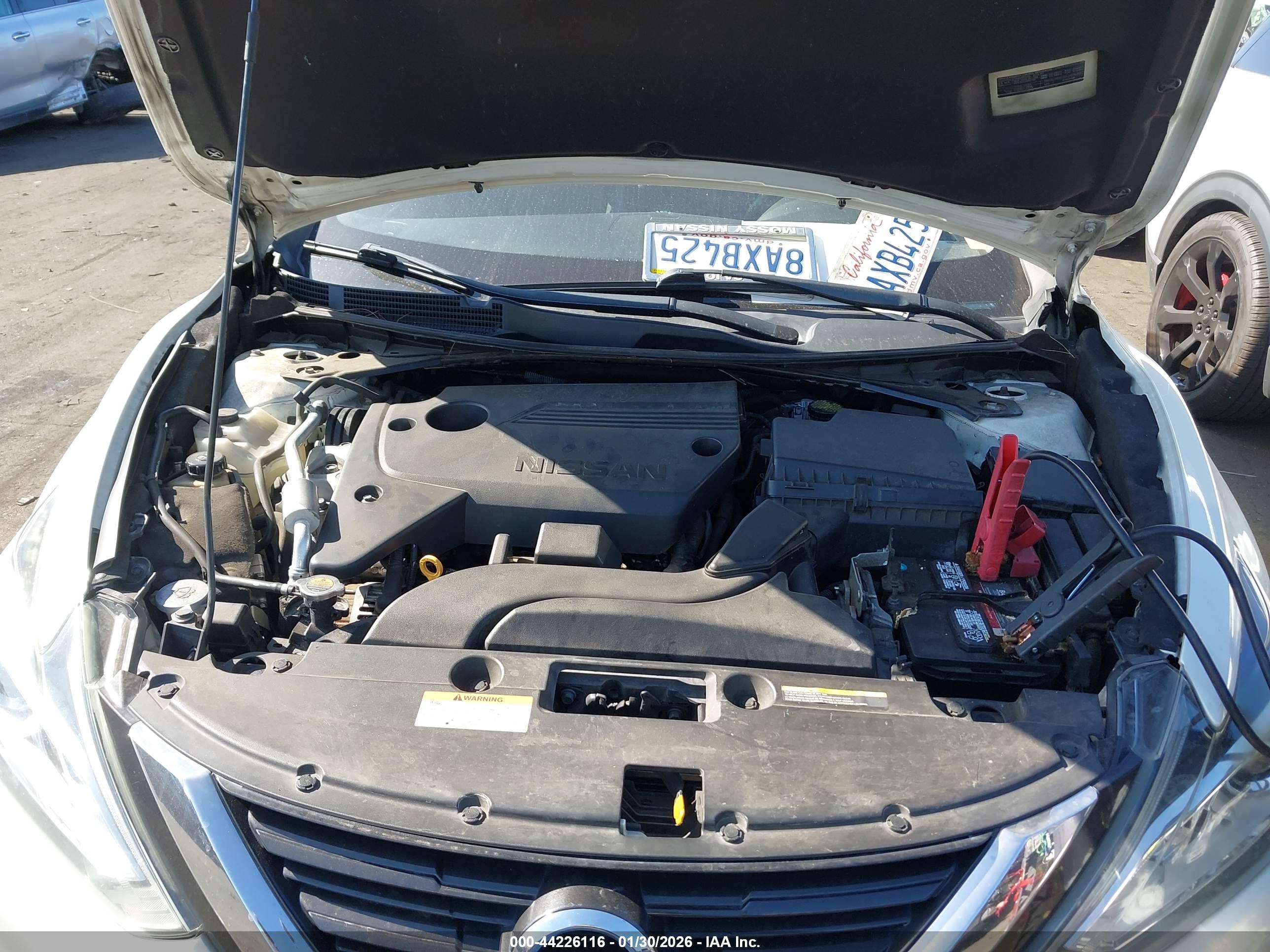 NISSAN ALTIMA image 10