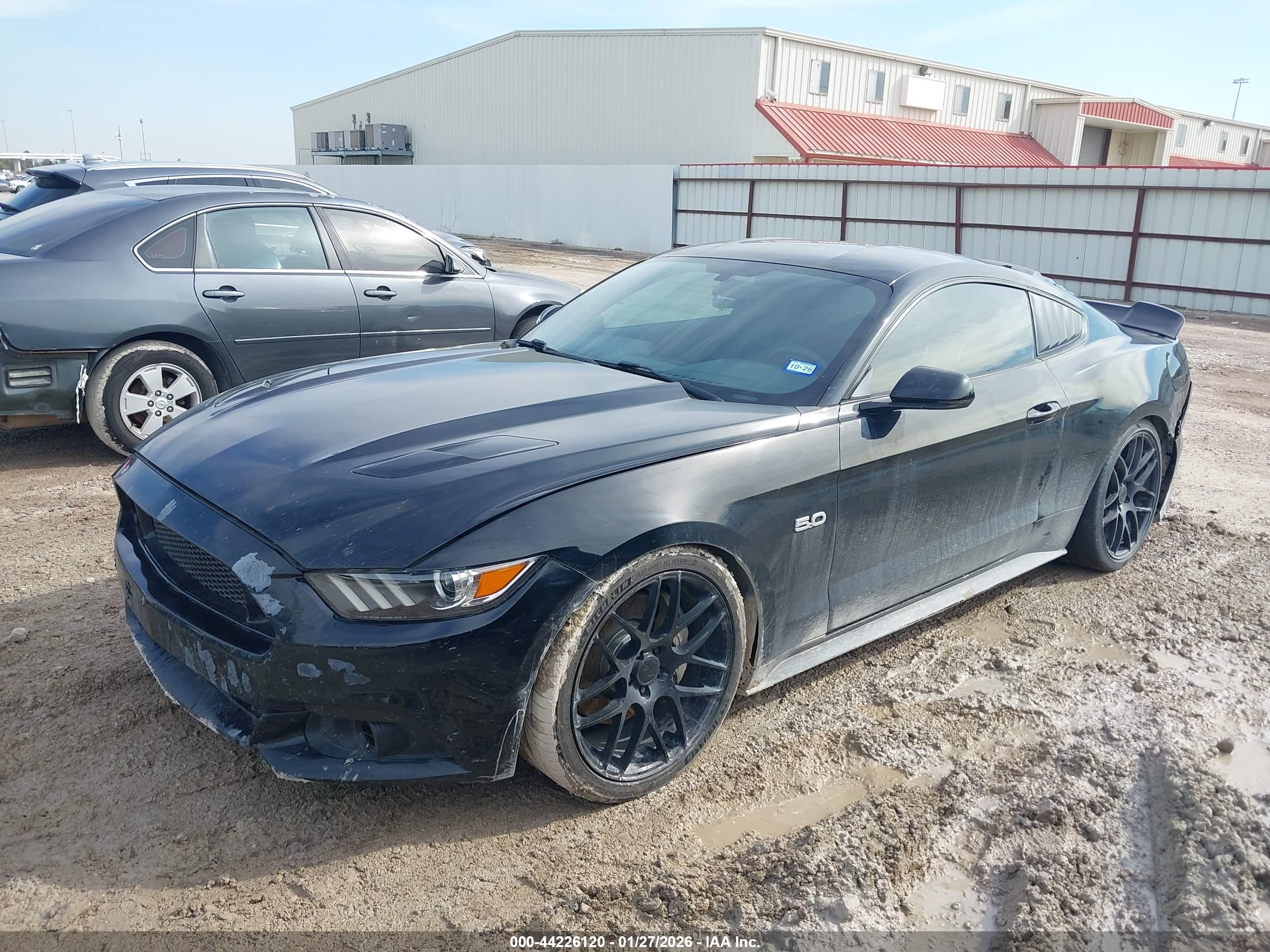 FORD MUSTANG image 2