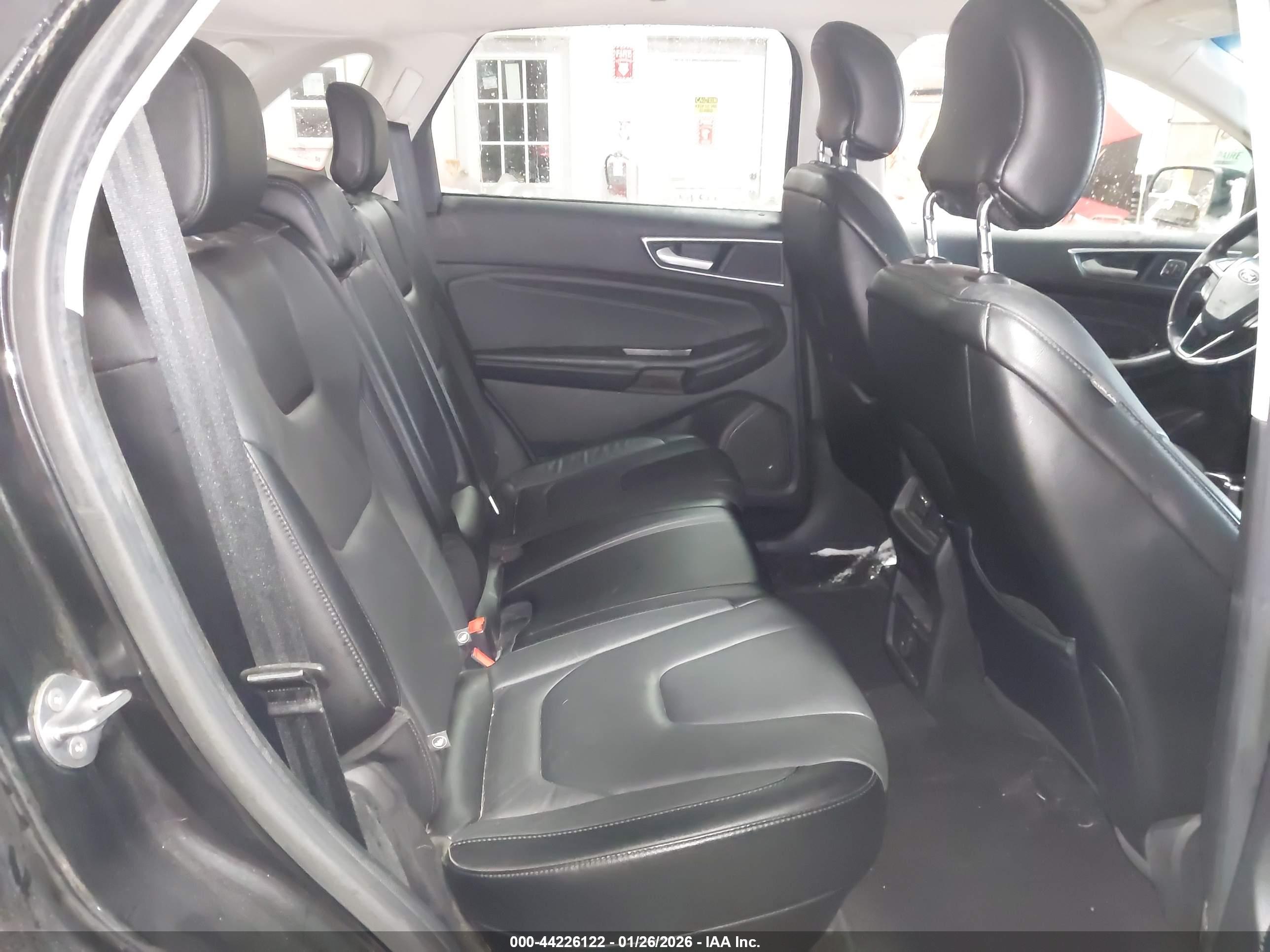 FORD EDGE image 8