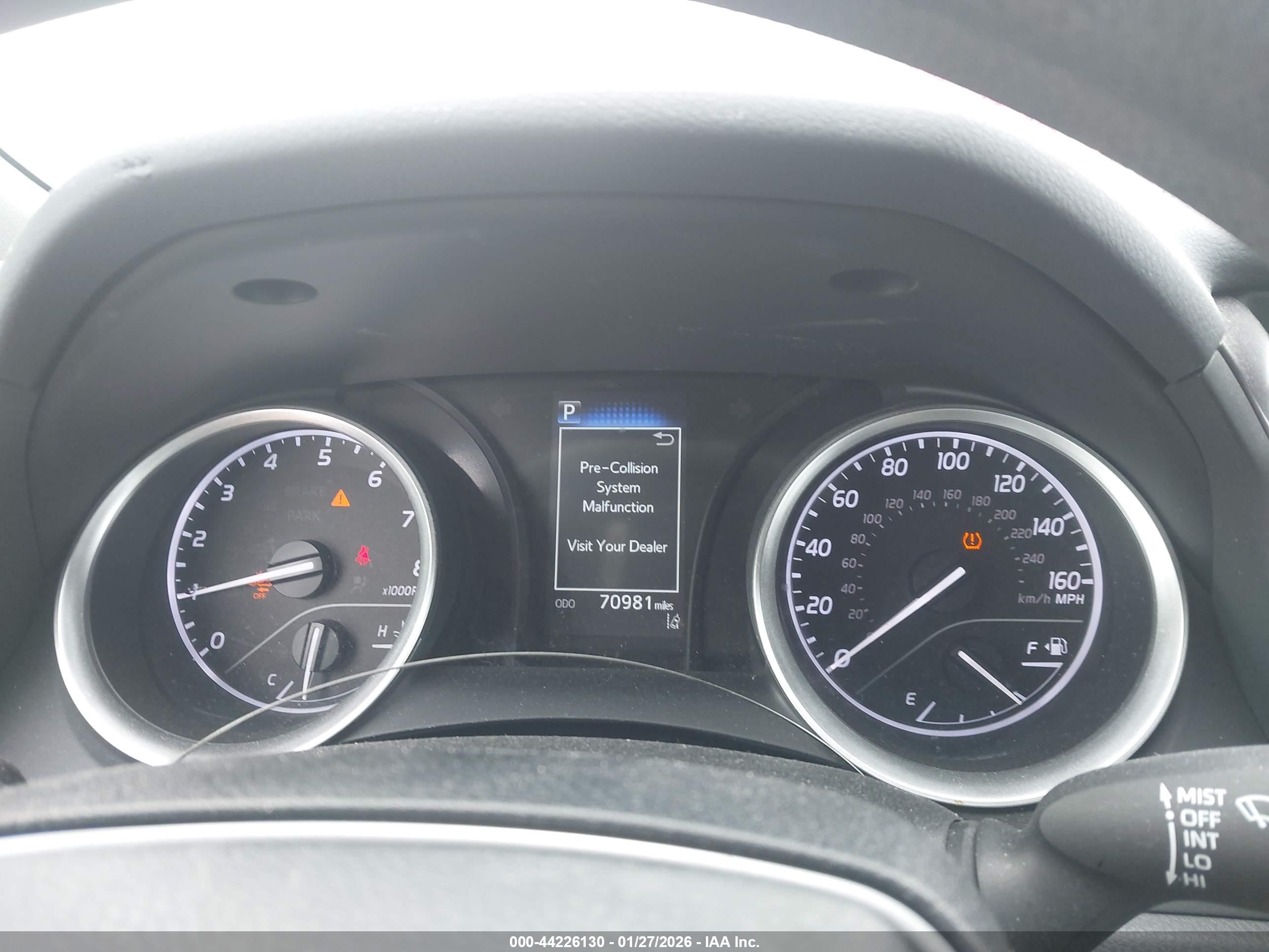 TOYOTA CAMRY image 7