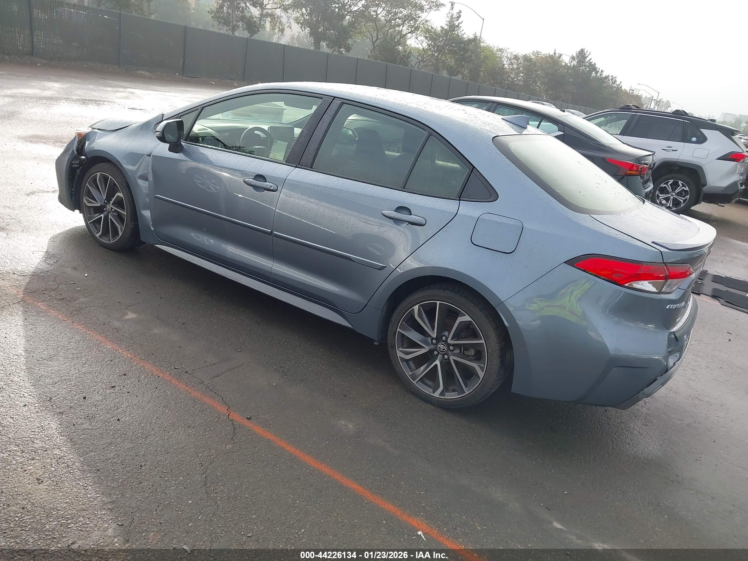 TOYOTA COROLLA image 3